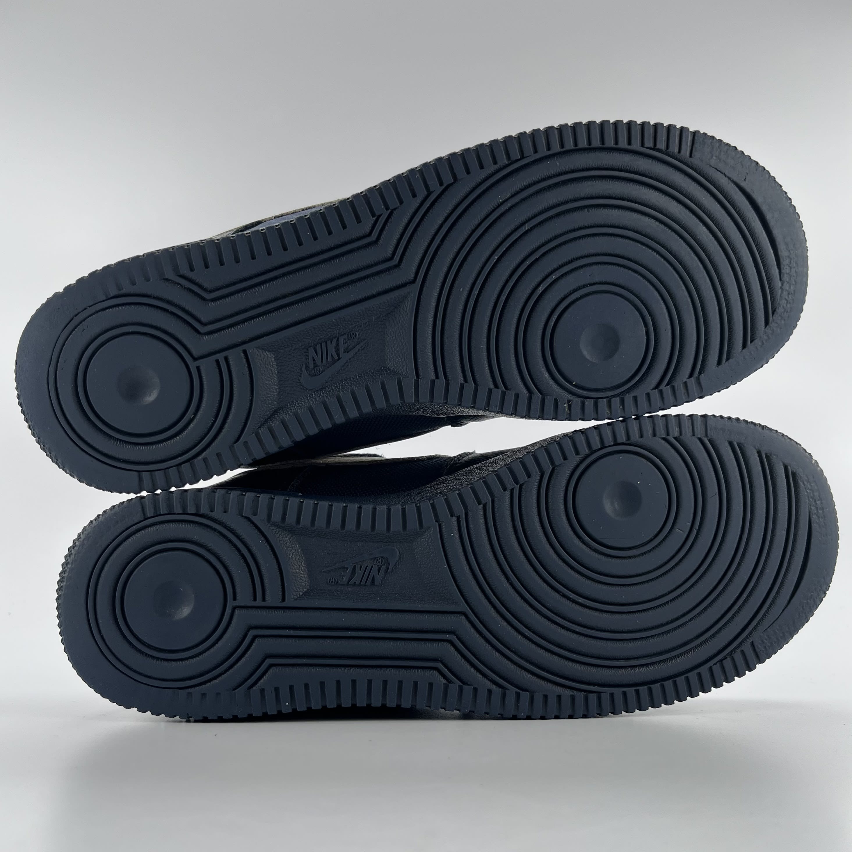 800436 Nike Air Force 1 Low Gore-Tex Obsidian