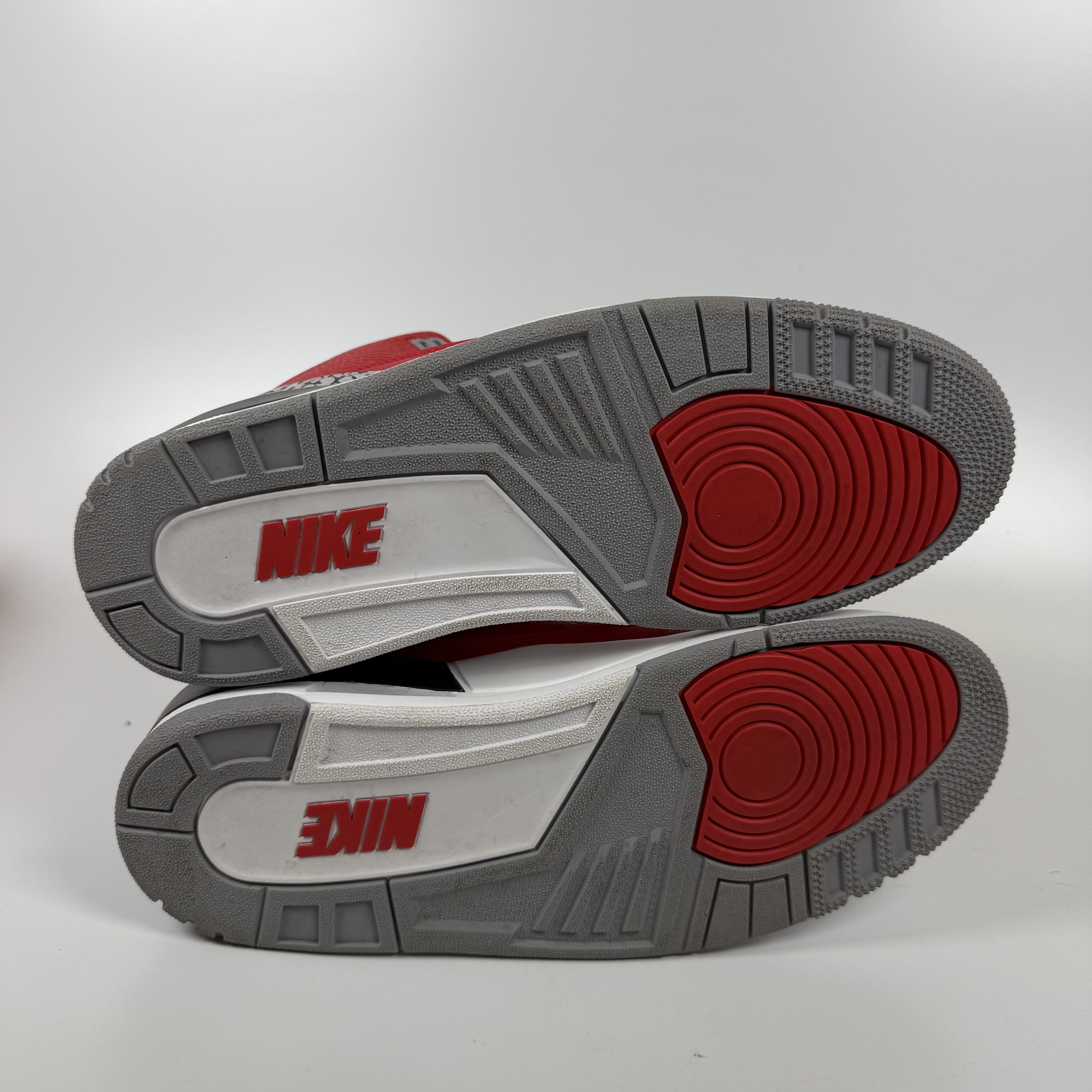 SP7897 Jordan 3 Retro SE Unite