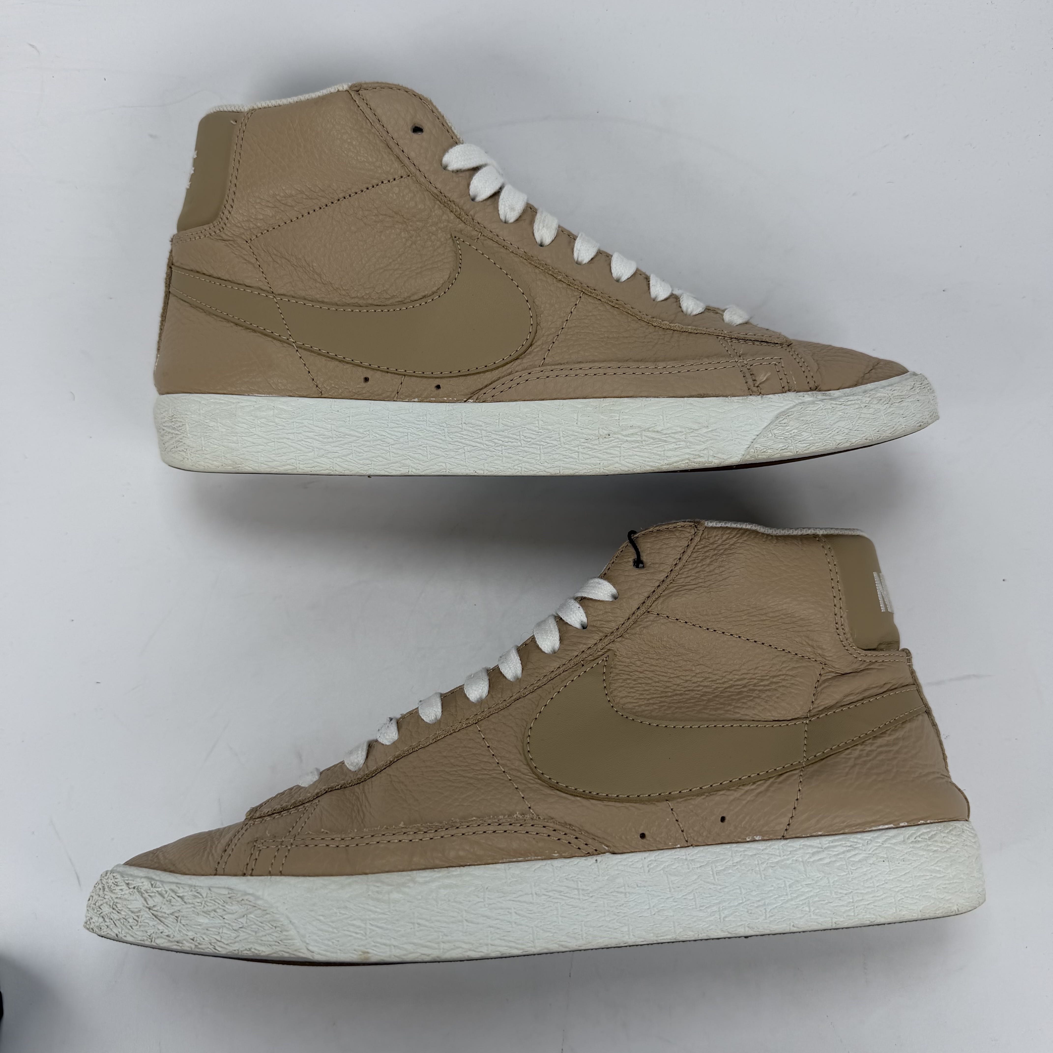 SP4376 Nike Blazer Mid Premium Linen/Summit White