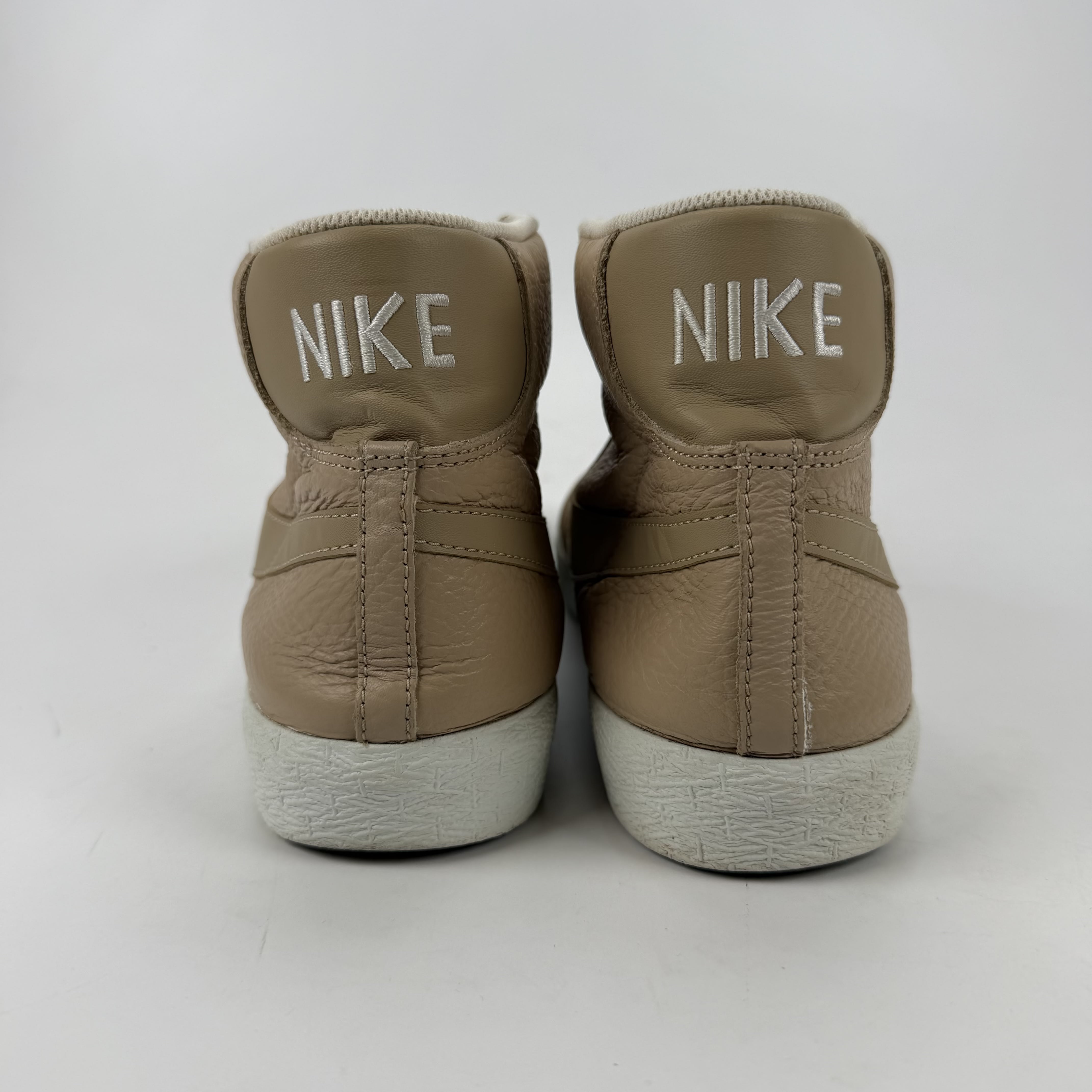 SP4376 Nike Blazer Mid Premium Linen/Summit White