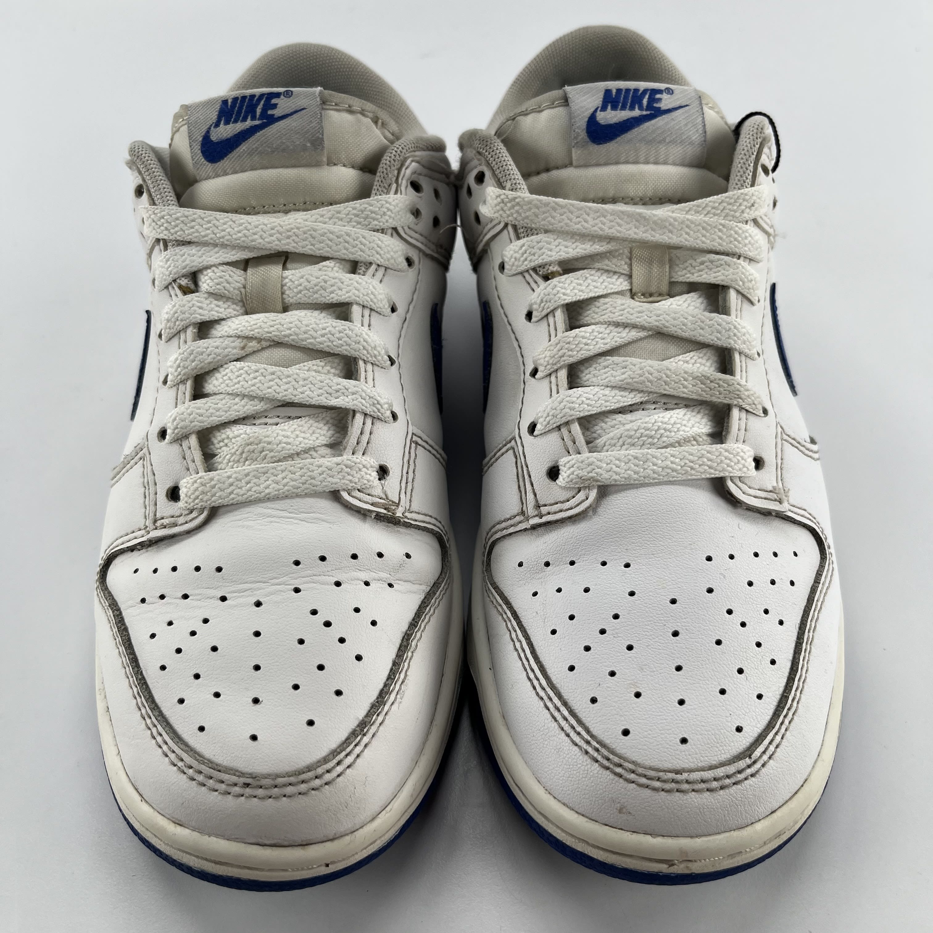 799956 Nike Dunk Low White Hyper Royal