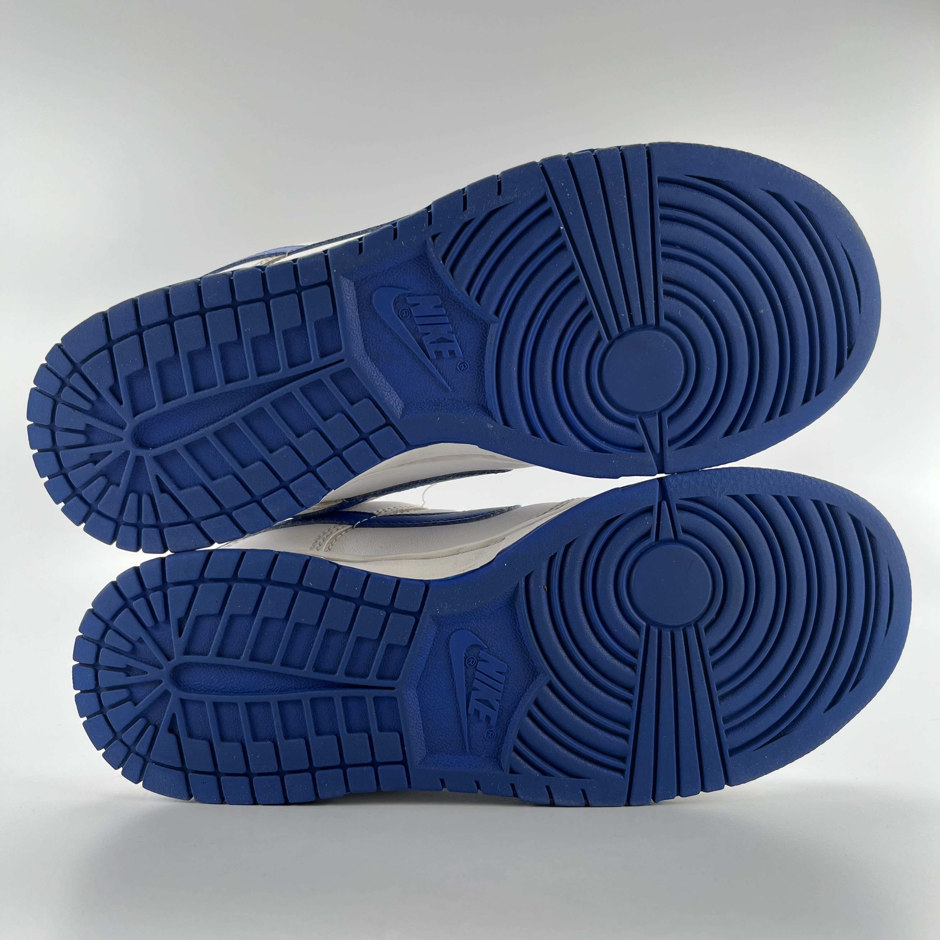 799956 Nike Dunk Low White Hyper Royal
