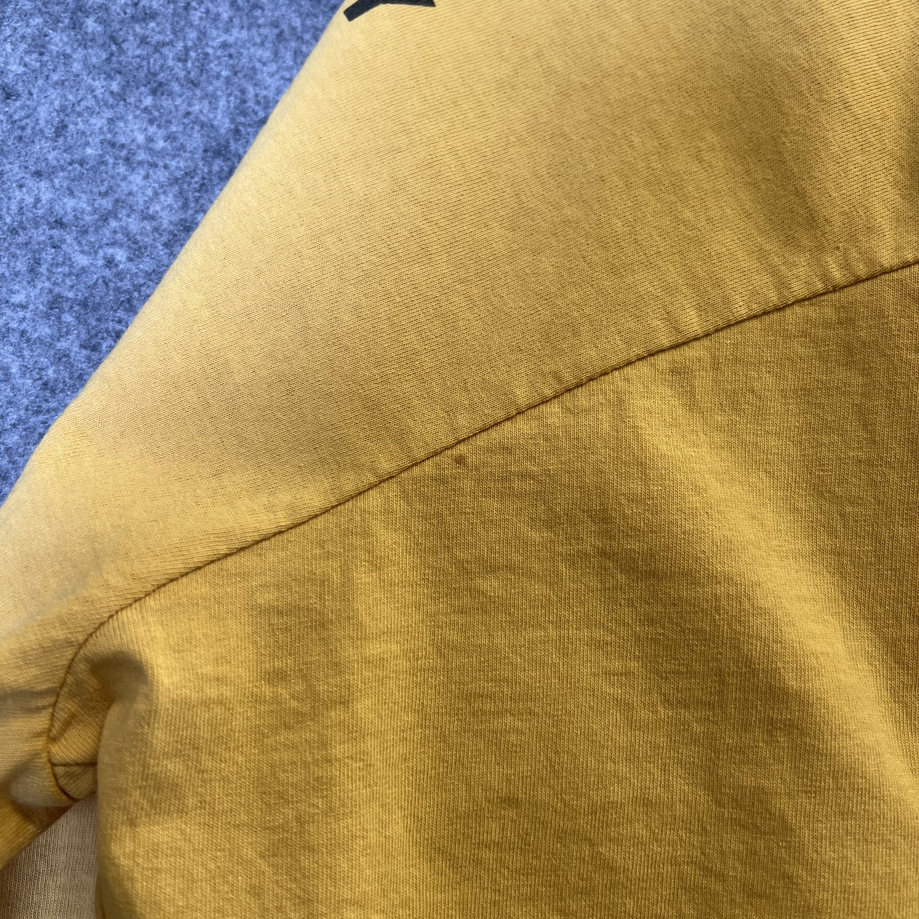 274932 Gallery Dept. Vintage Souvenir T-Shirt Yellow