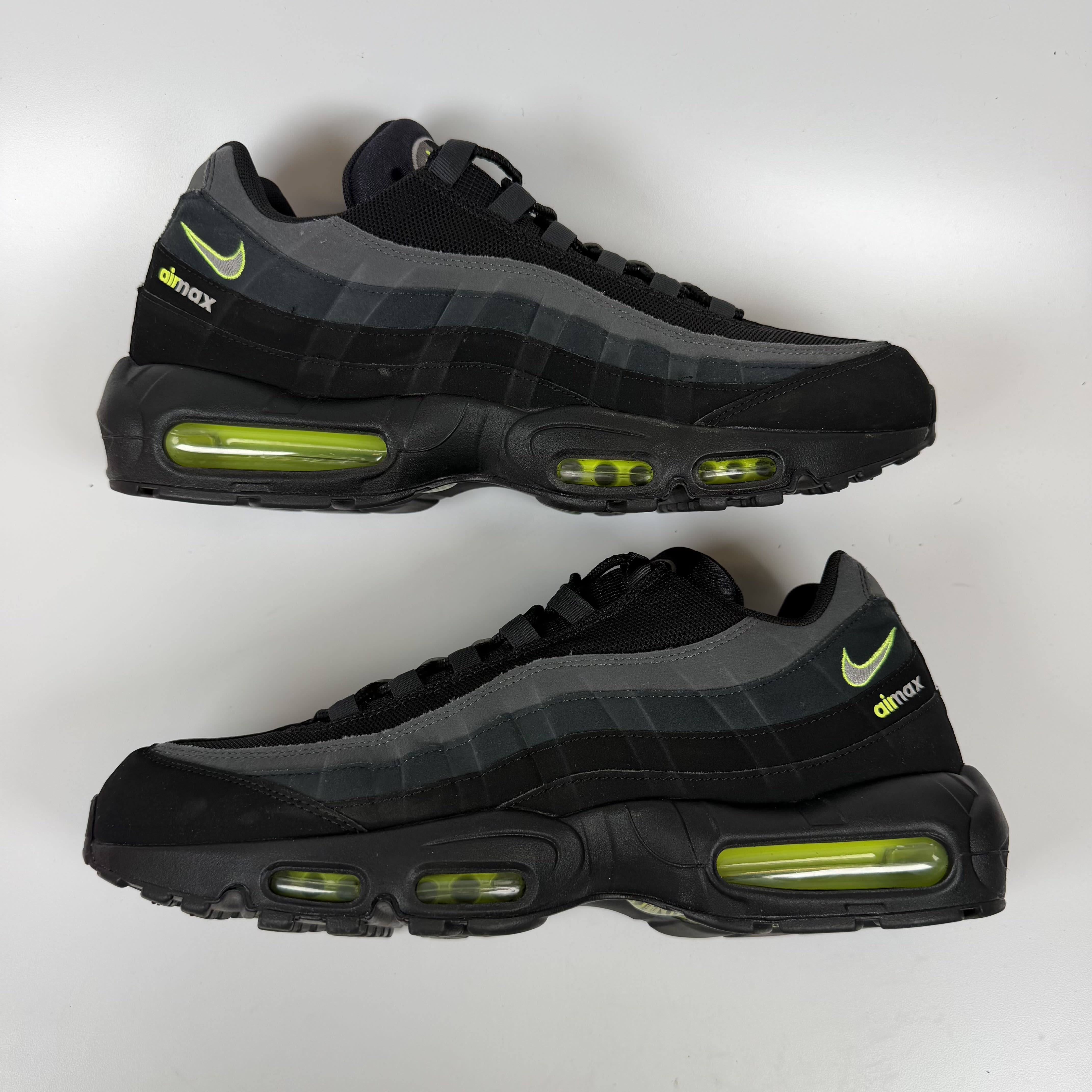 SP7992 Nike Air Max 95 Retro Logo Black Grey Volt