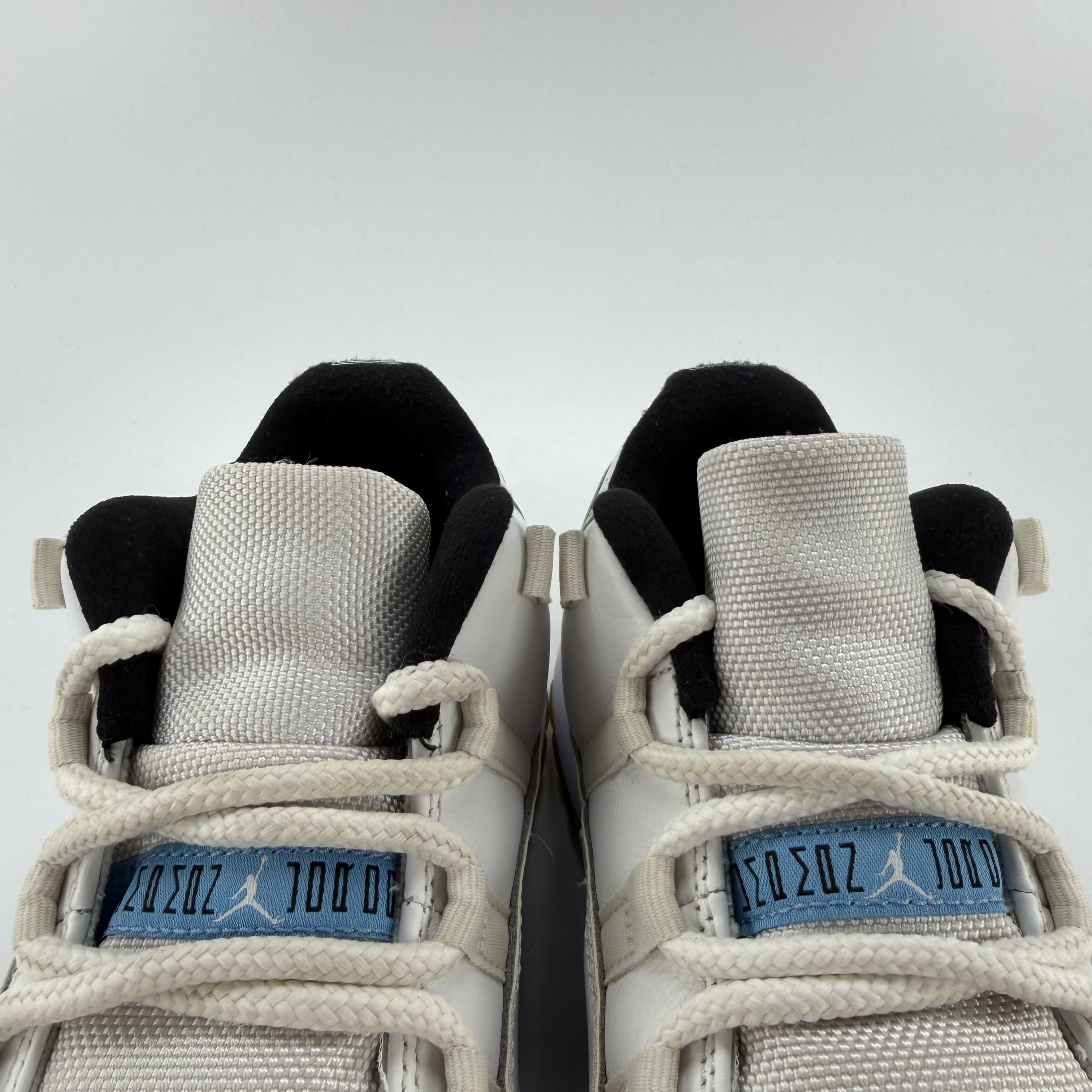 520040 Jordan 11 Retro Low Legend Blue