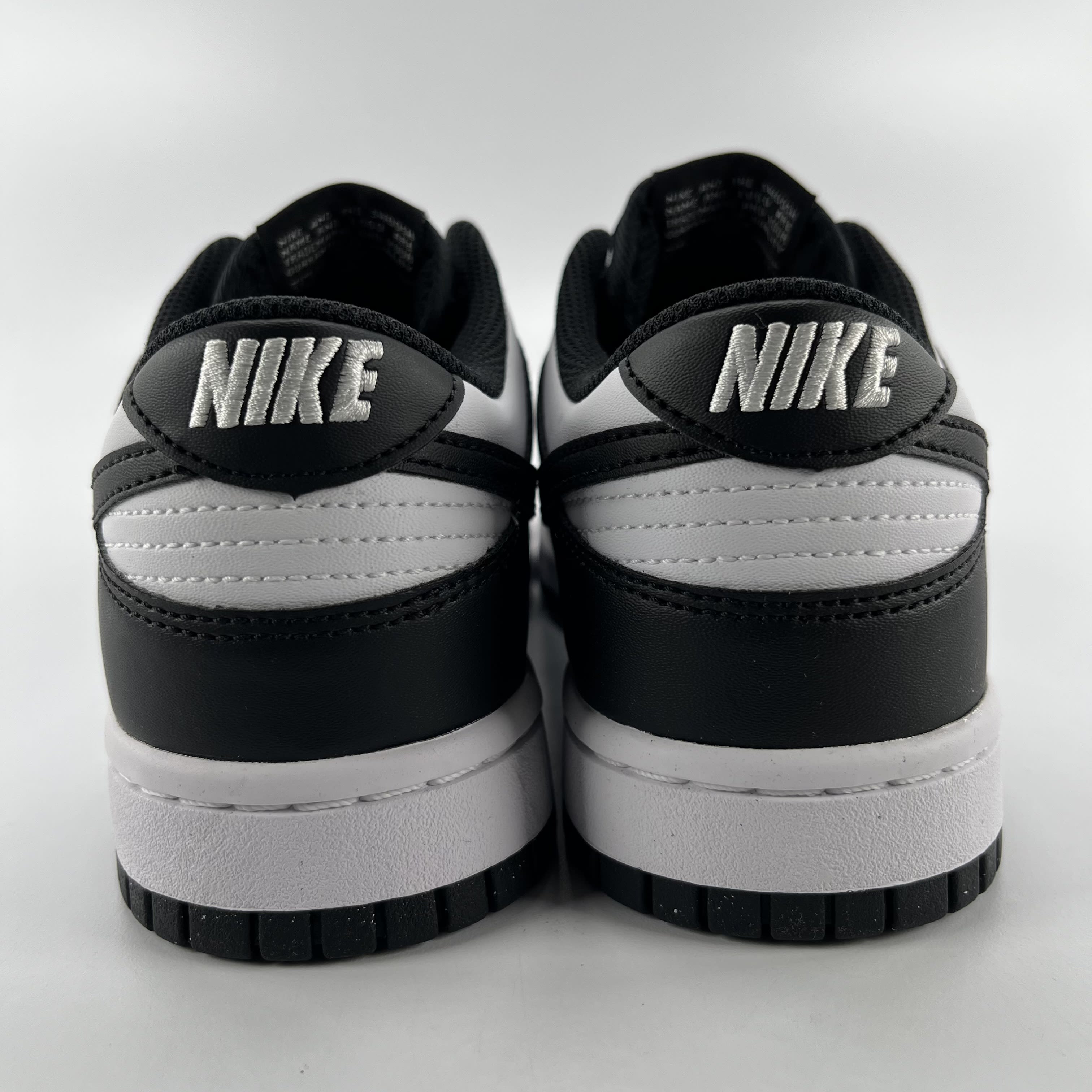 437181 Wmns Dunk Low Next Nature 'Panda'