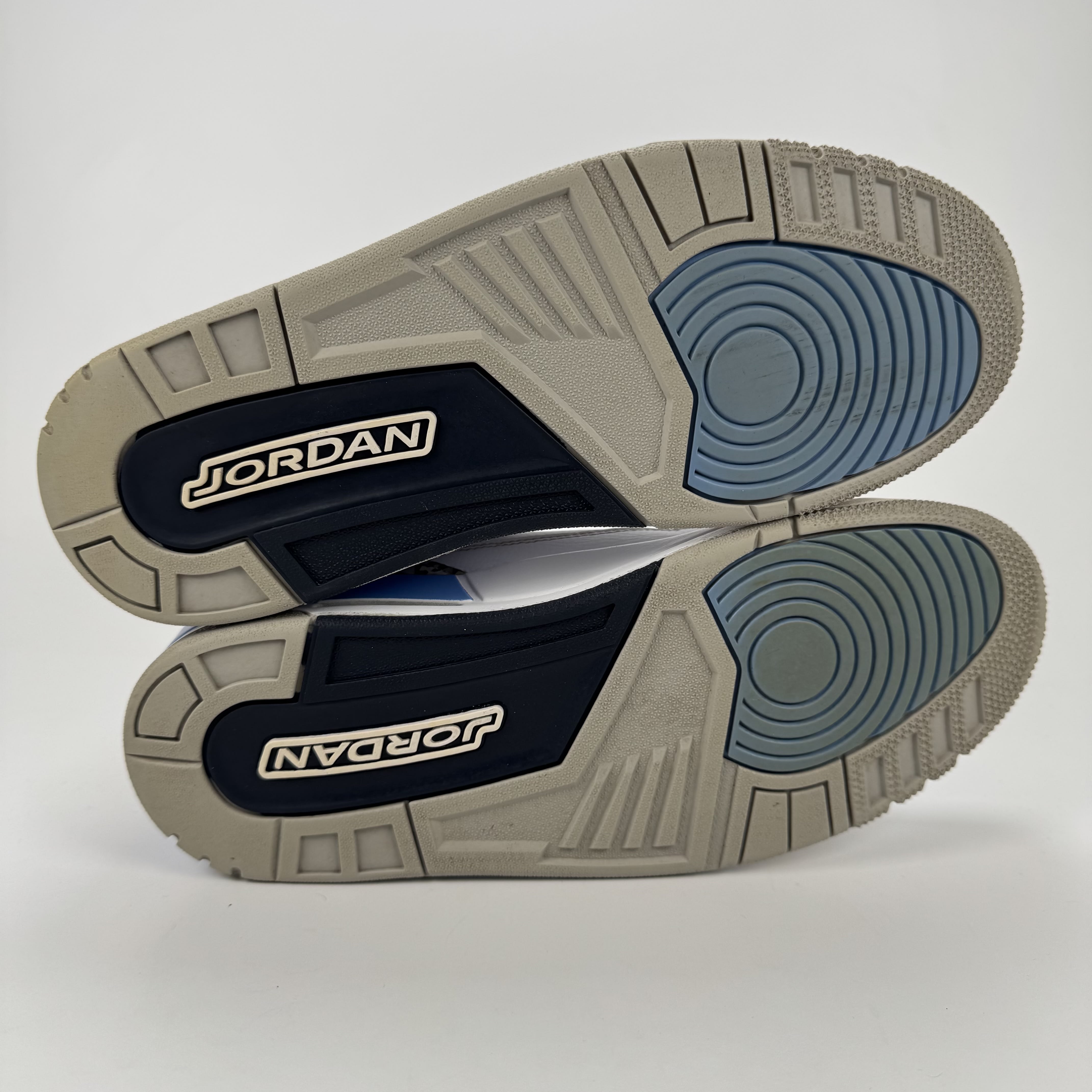 SP2878 Jordan 3 Retro UNC (2020)