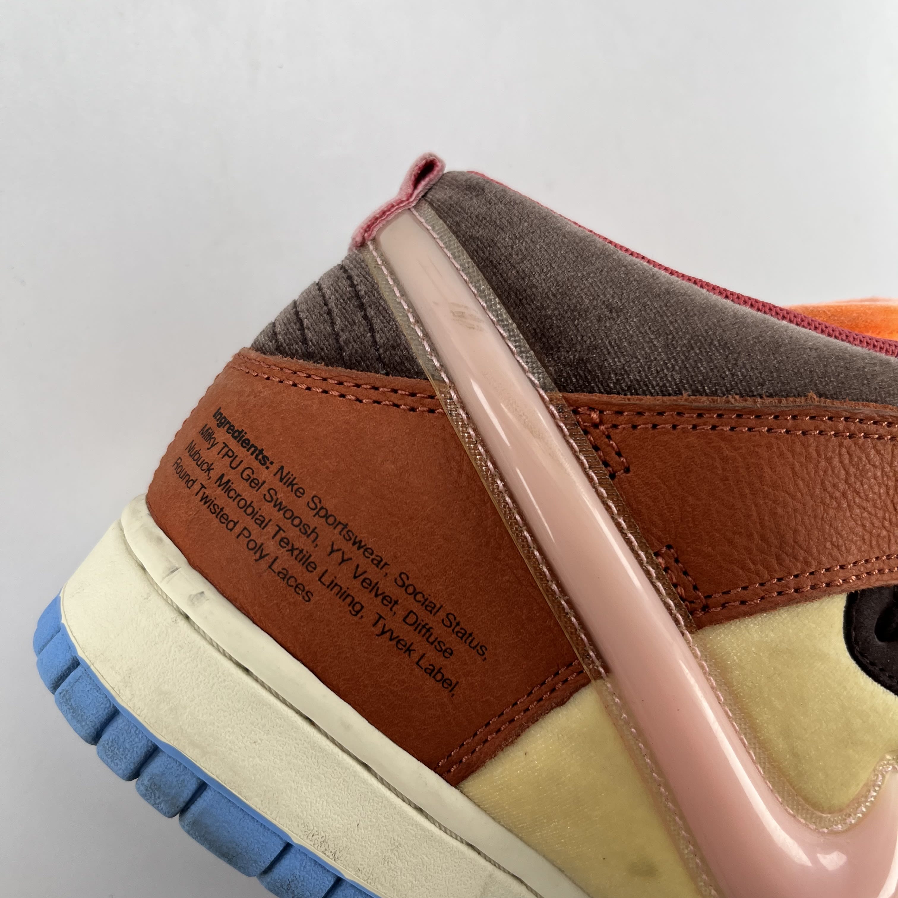 495029 Social Status x Dunk Mid 'Chocolate Milk'
