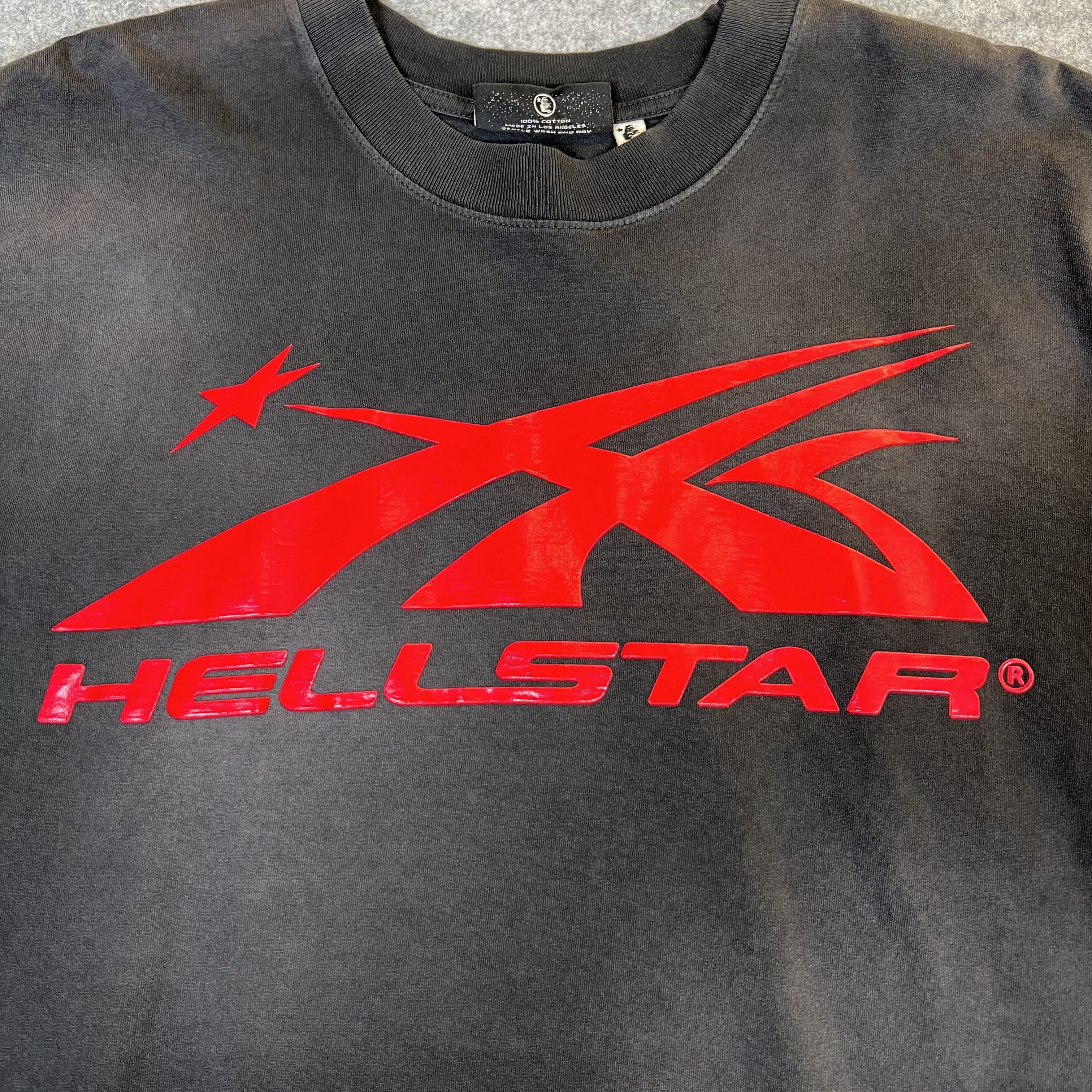 260477 Hellstar Sports Core Gel Logo T-Shirt 'Black/Red'