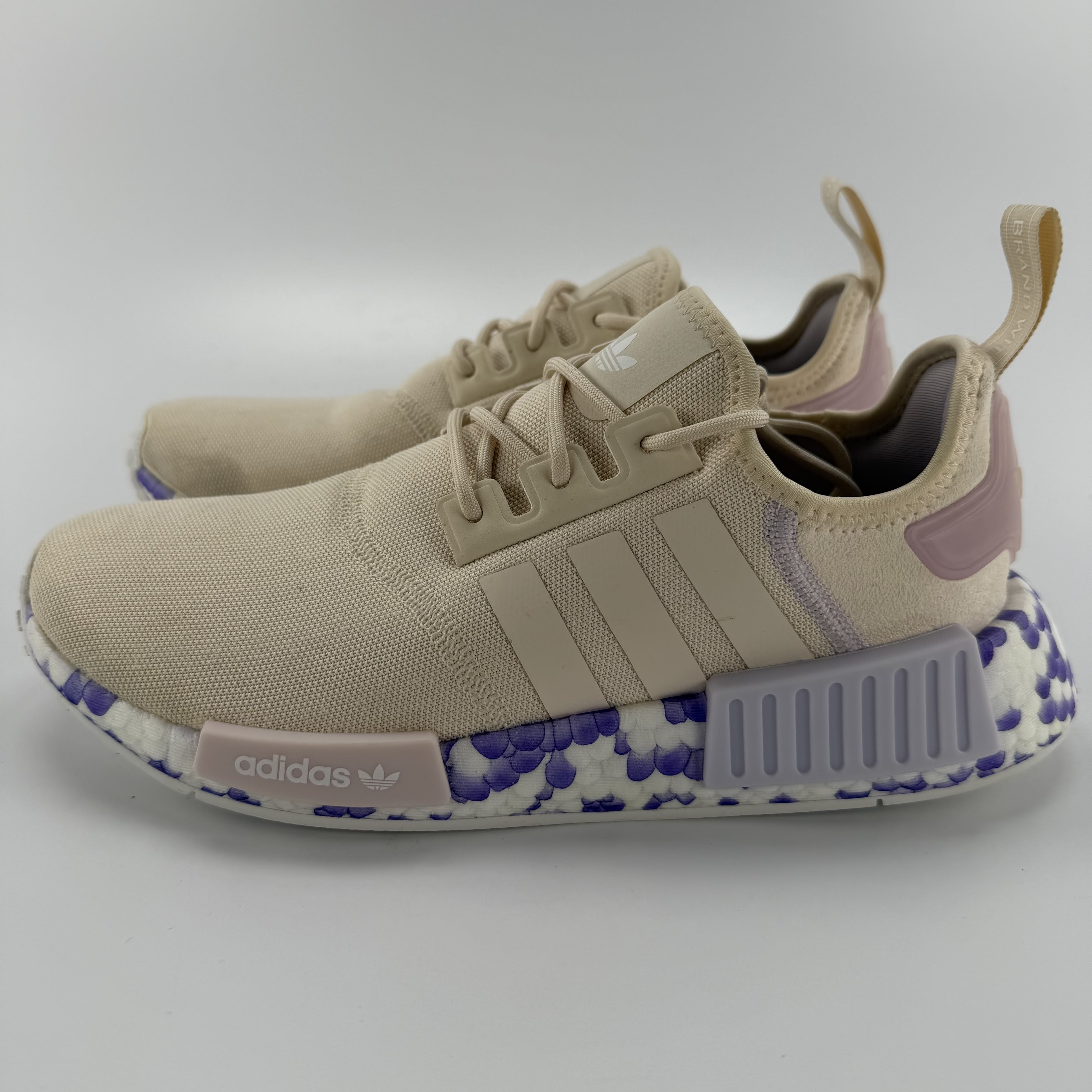 509998 Wmns NMD_R1 'Color Splash - Wonder White Purple Tint'