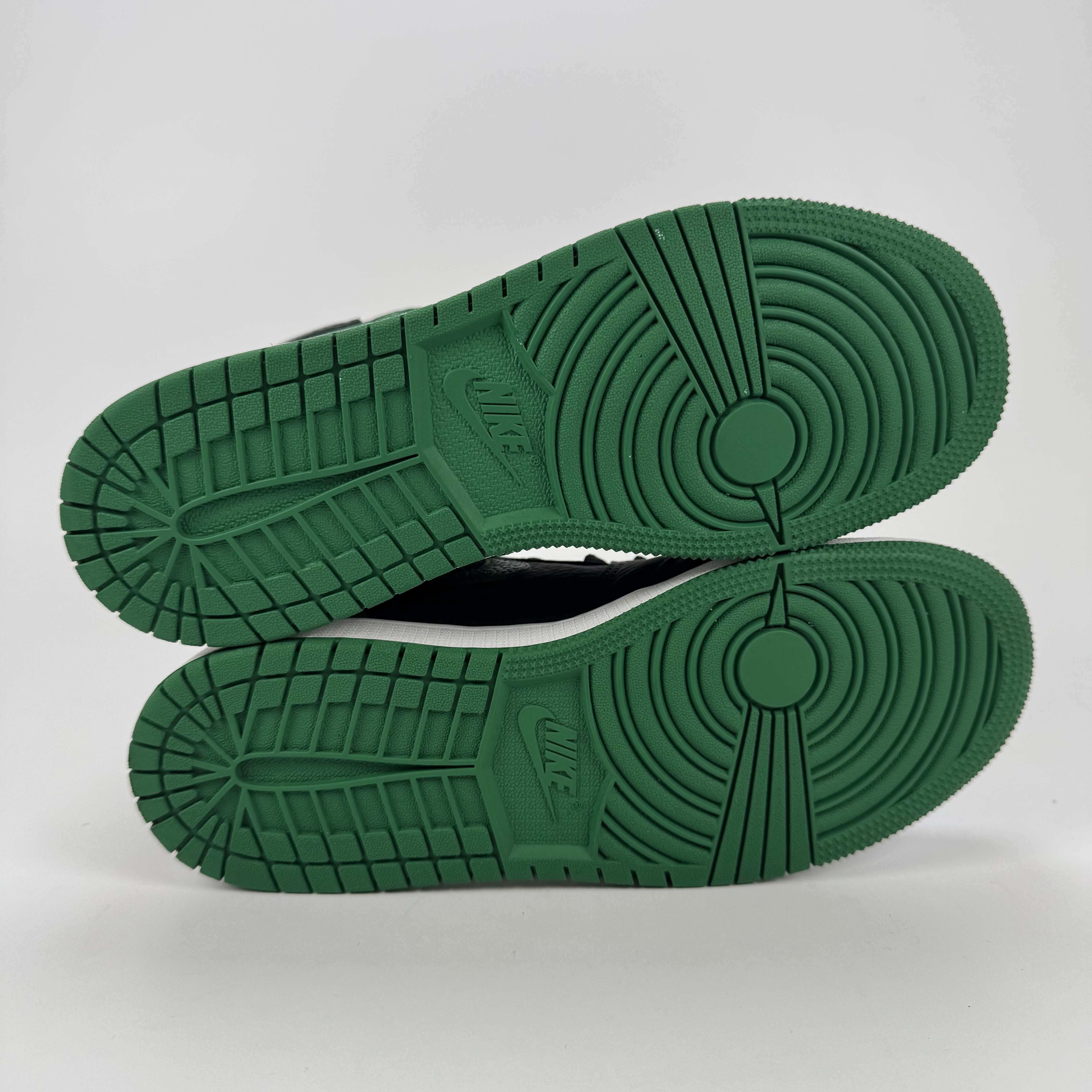 SP3448 Jordan 1 Retro High Pine Green Black (GS)