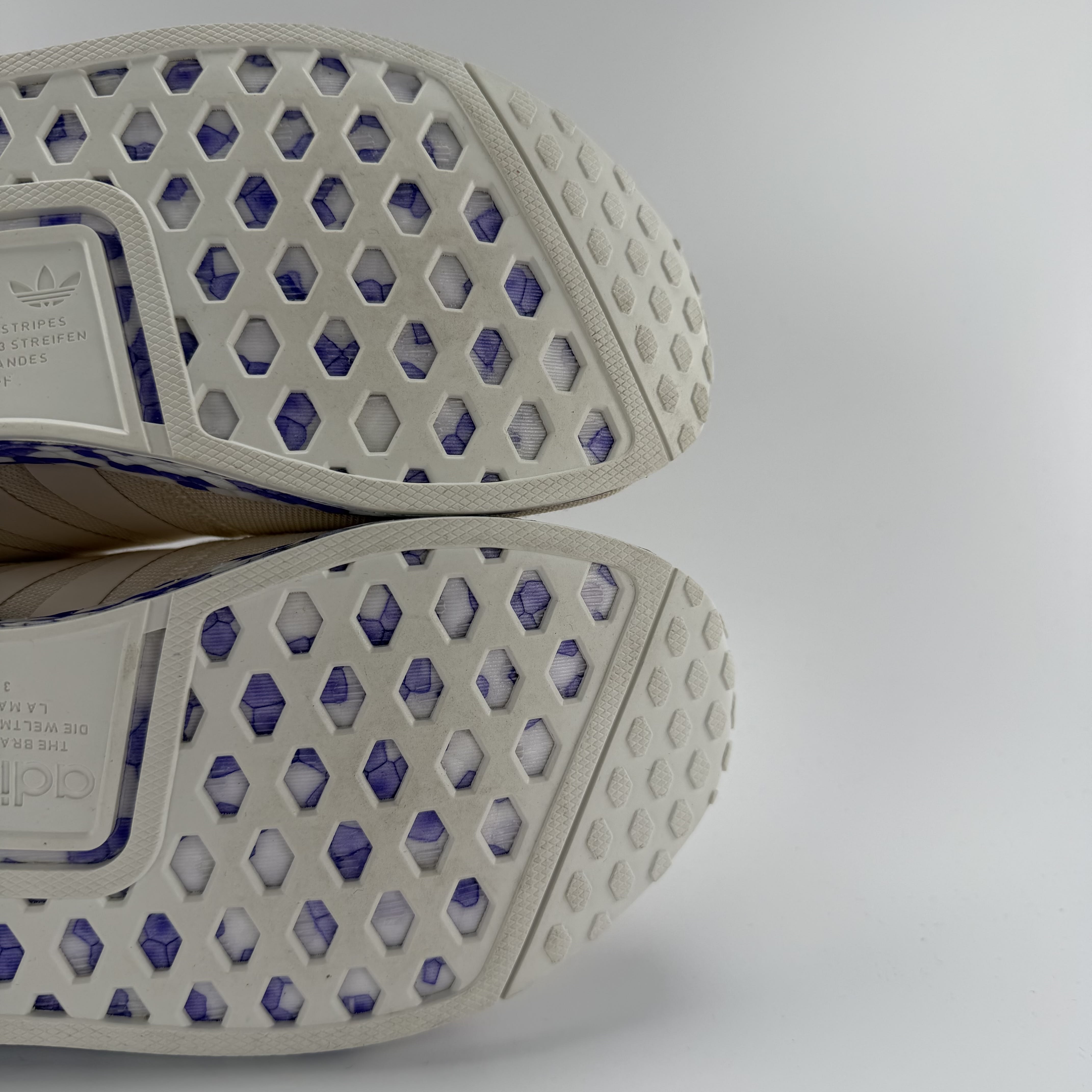 509998 Wmns NMD_R1 'Color Splash - Wonder White Purple Tint'