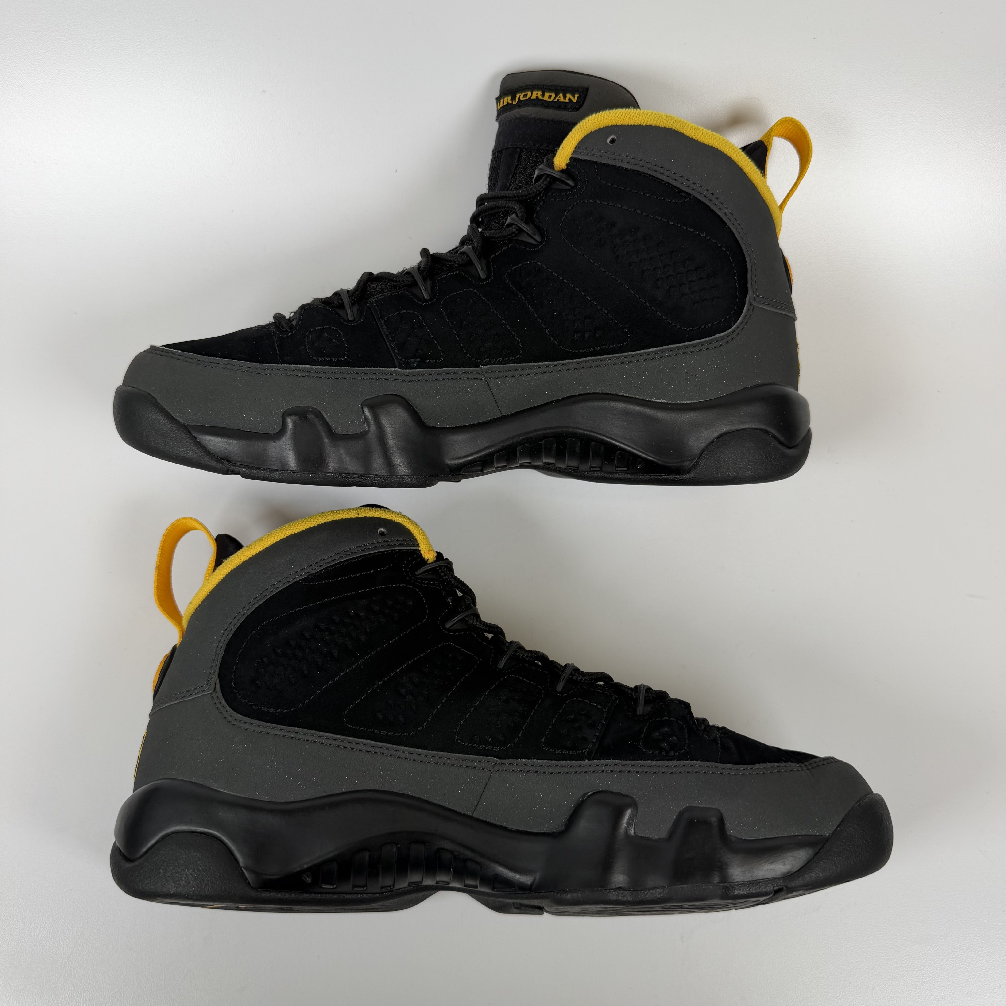 633114 Air Jordan 9 Retro Dark Charcoal University Gold (GS)
