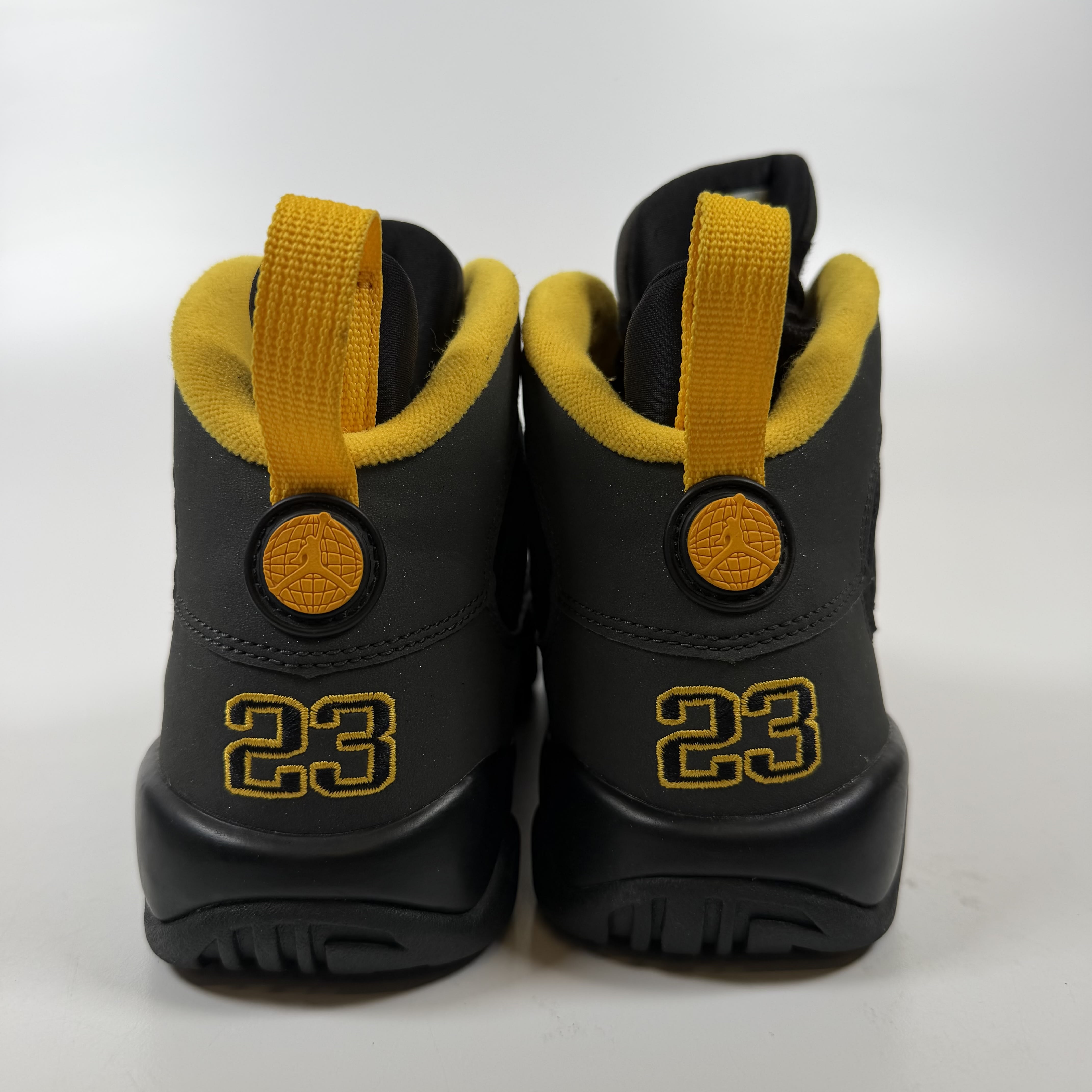 633114 Air Jordan 9 Retro Dark Charcoal University Gold (GS)