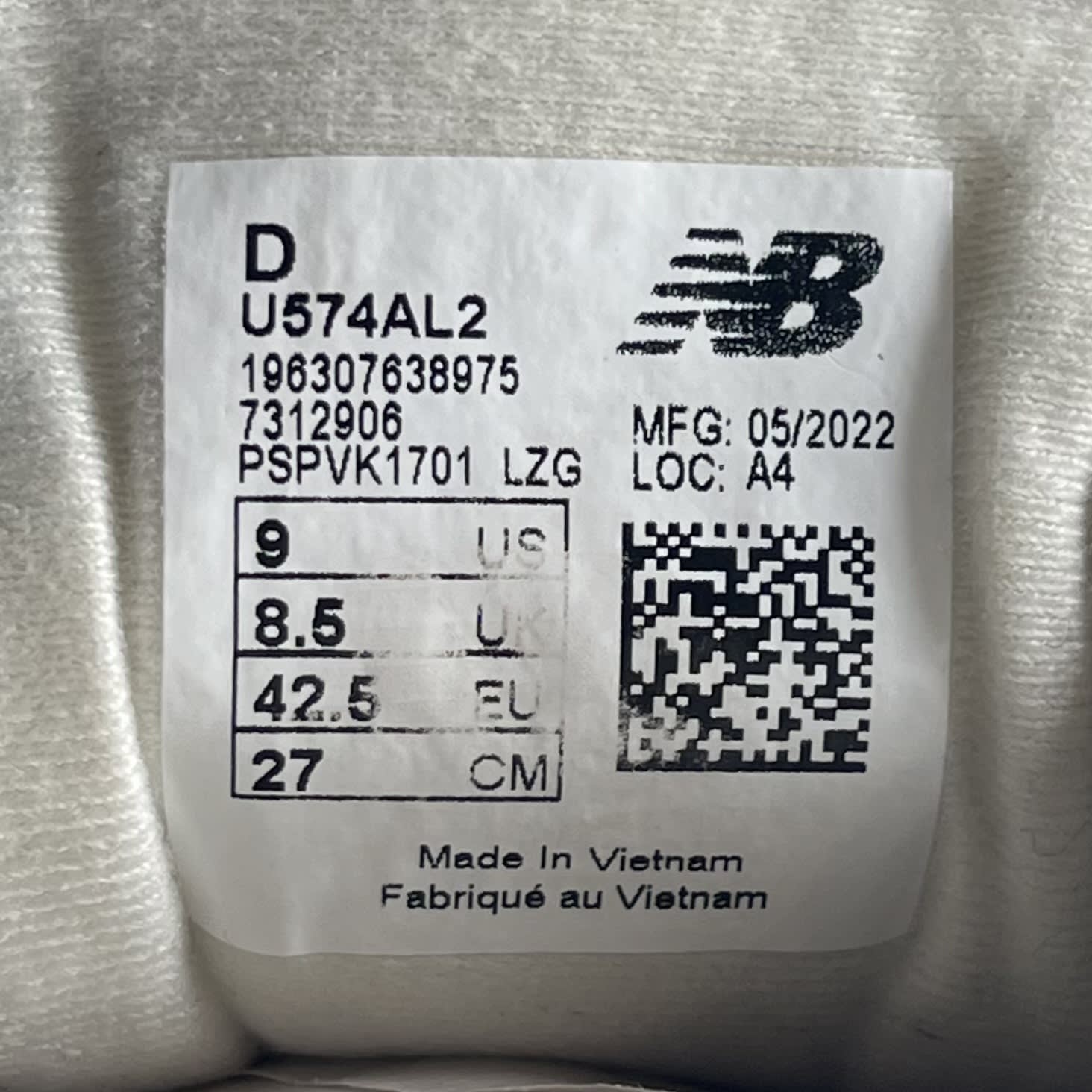 822445 New Balance 574 Rain Cloud White