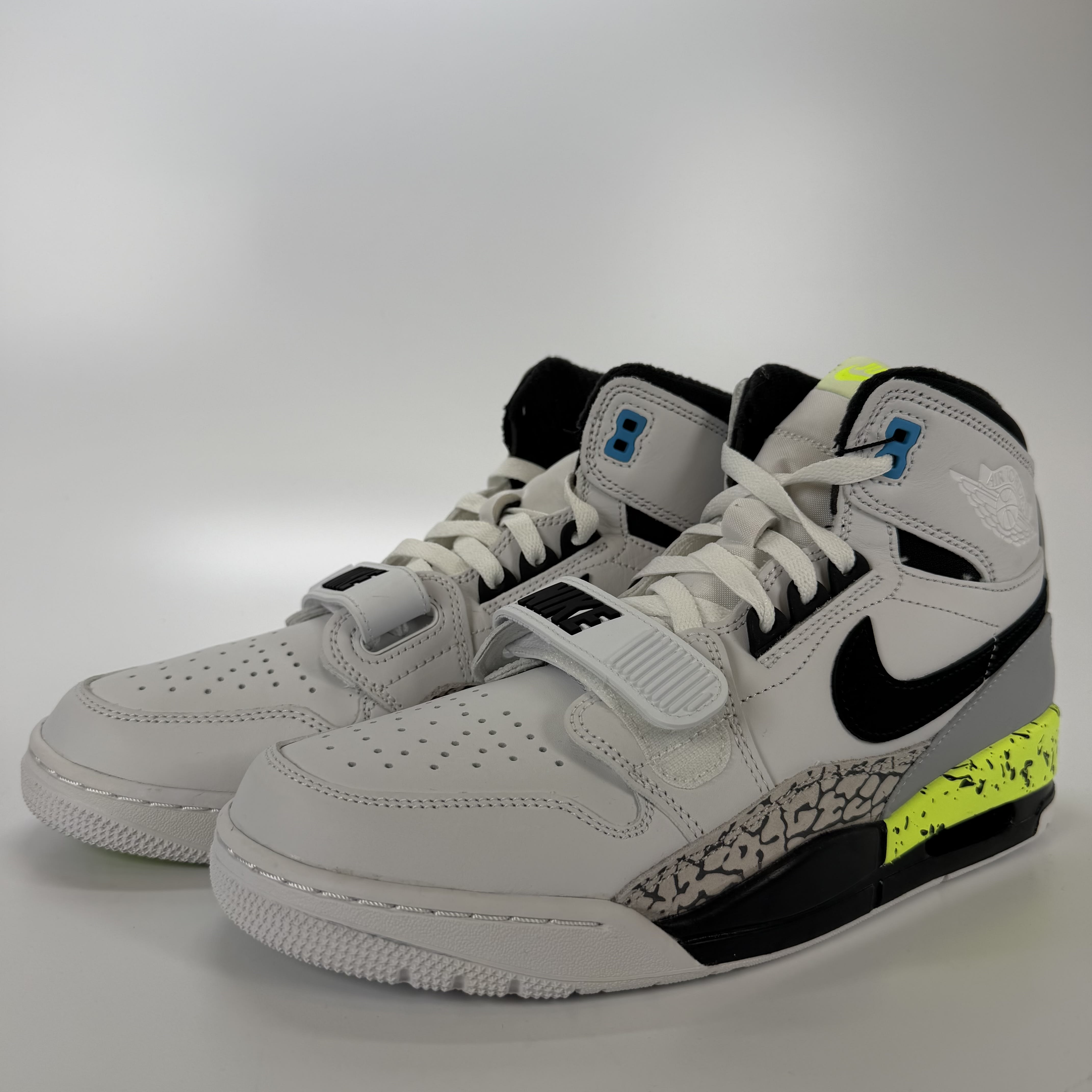 SP5754 Jordan Legacy 312 Command Force Volt