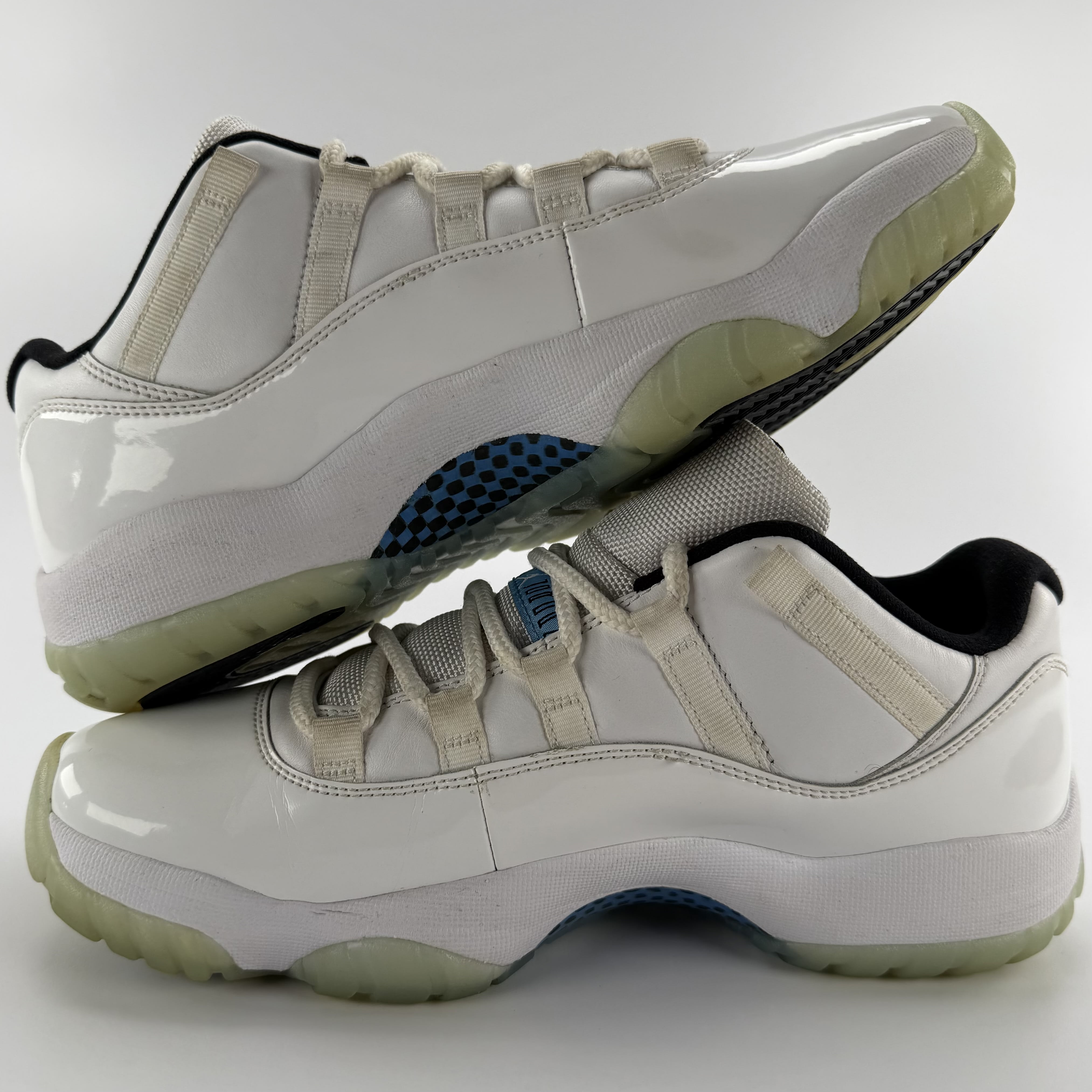 463409 Jordan 11 Retro Low Legend Blue