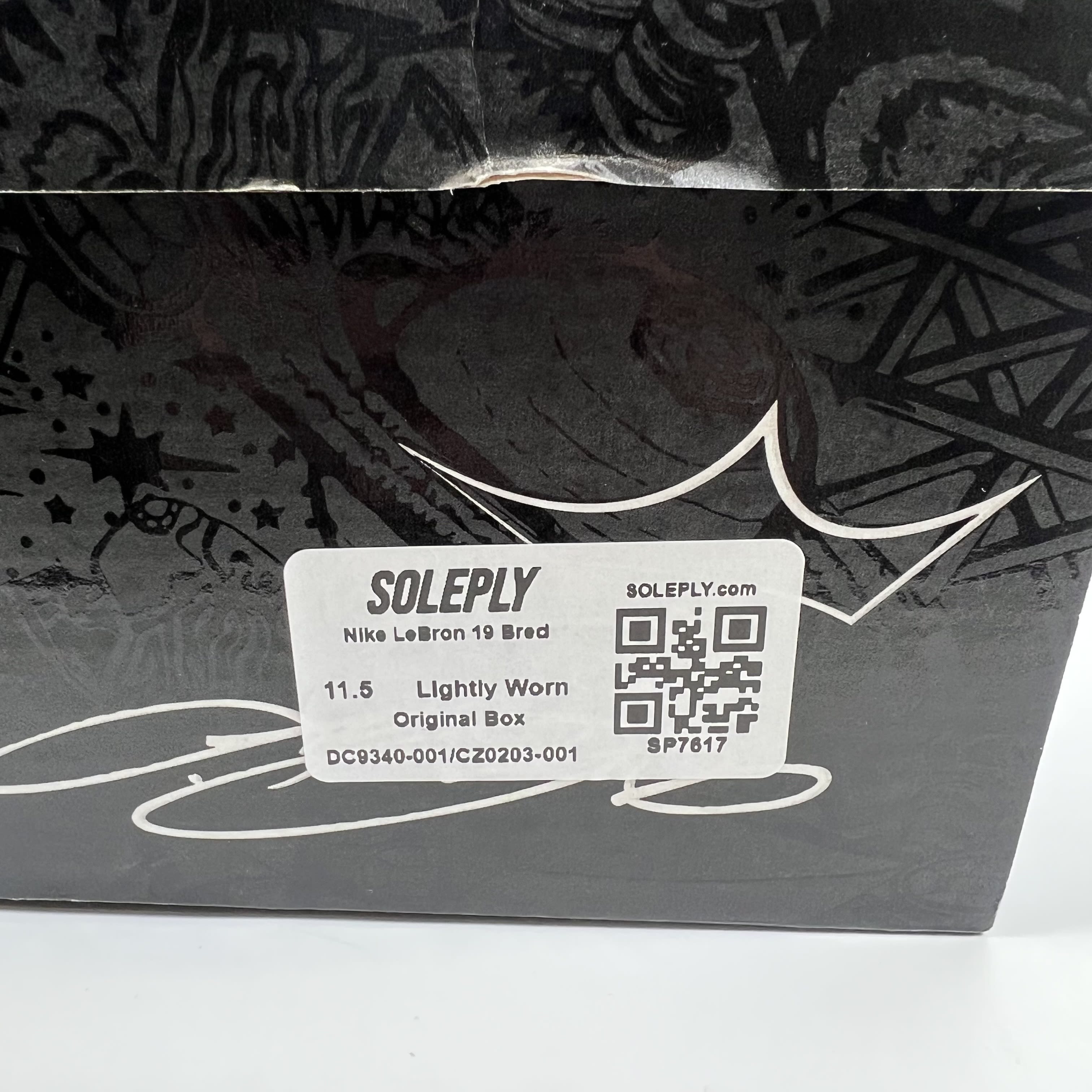 SP7617 Nike LeBron 19 Bred