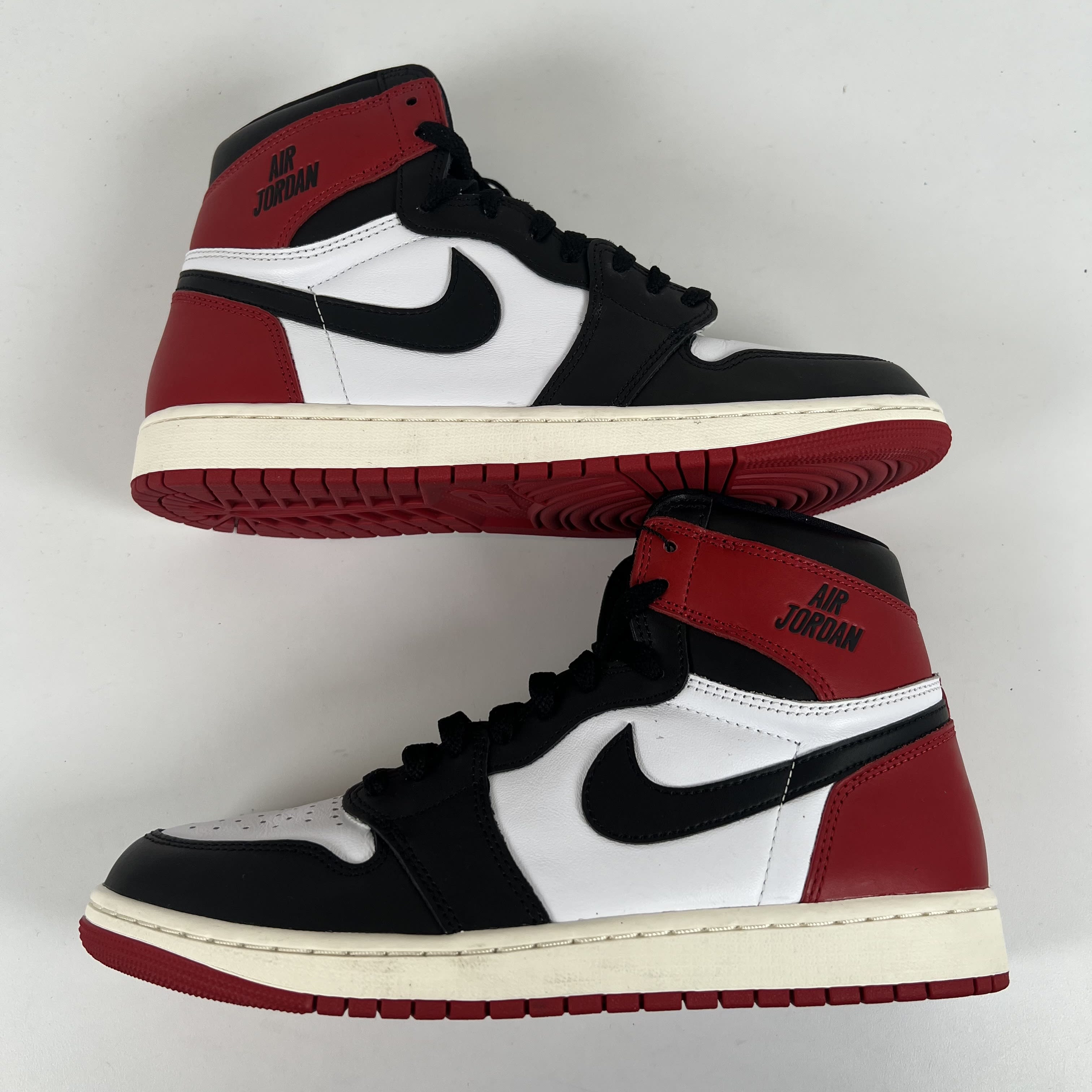 SP7424 Jordan 1 Retro High OG Black Toe Reimagined