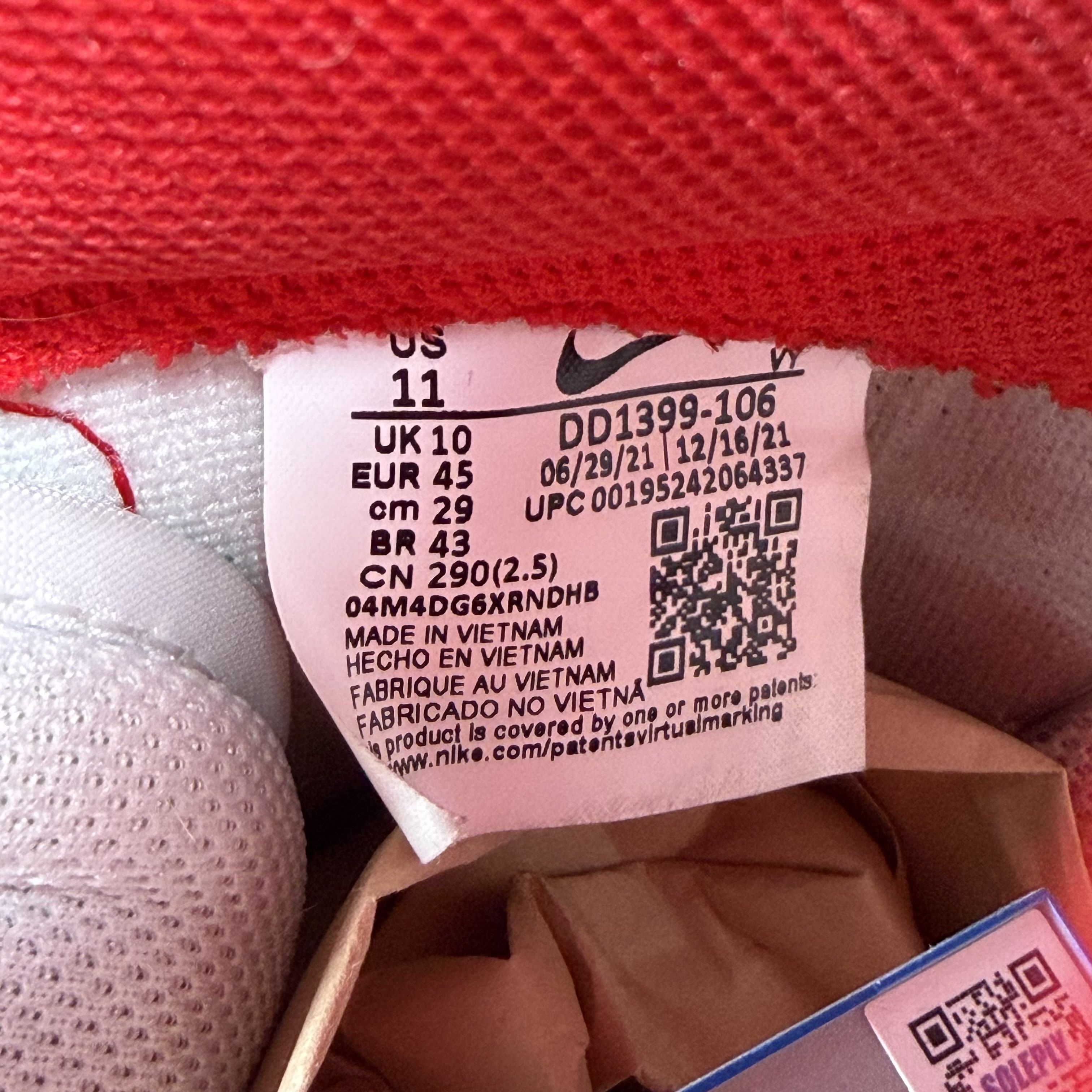 772913 Nike Dunk High Championship White Red