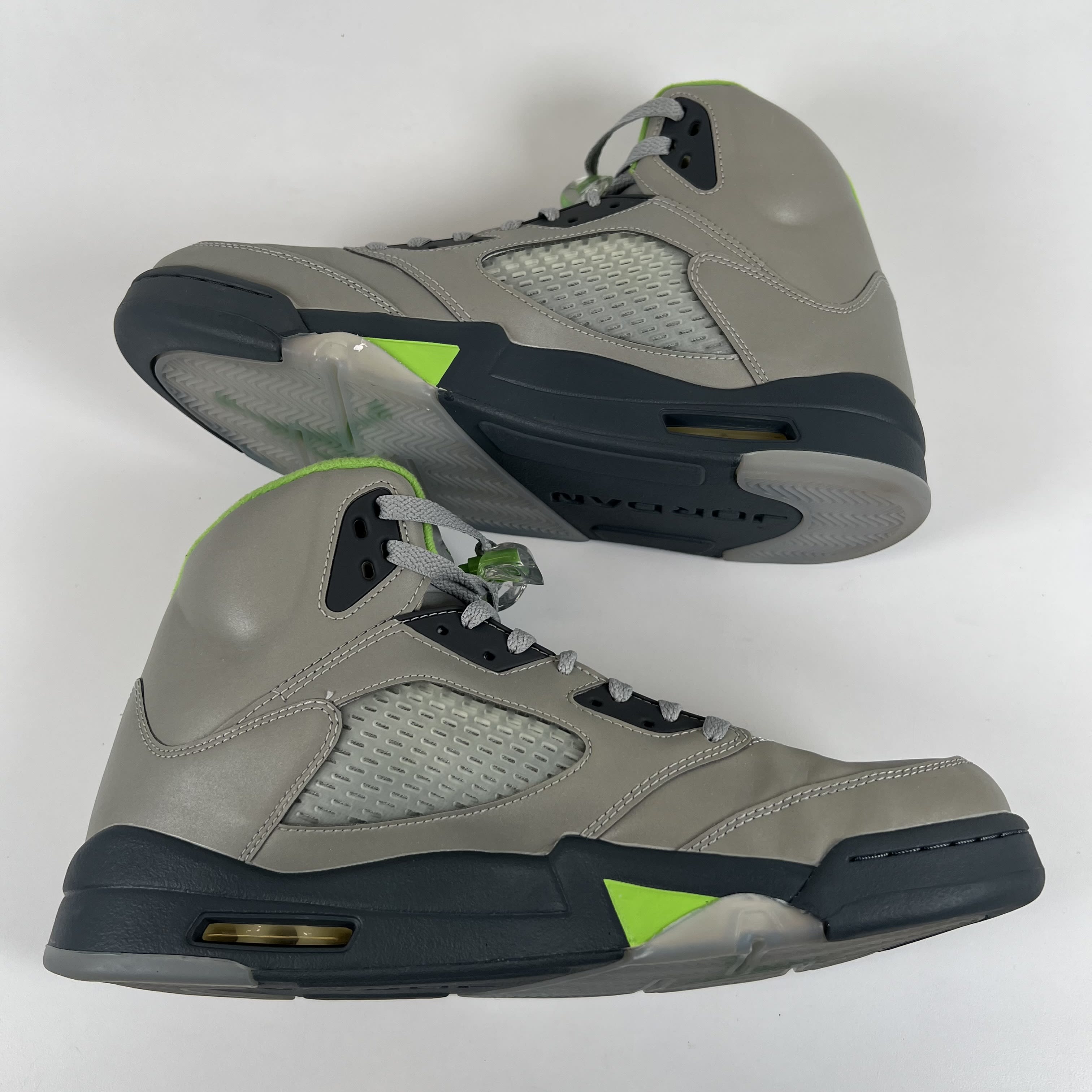[SP7449] Jordan 5 Retro Green Bean (2022)