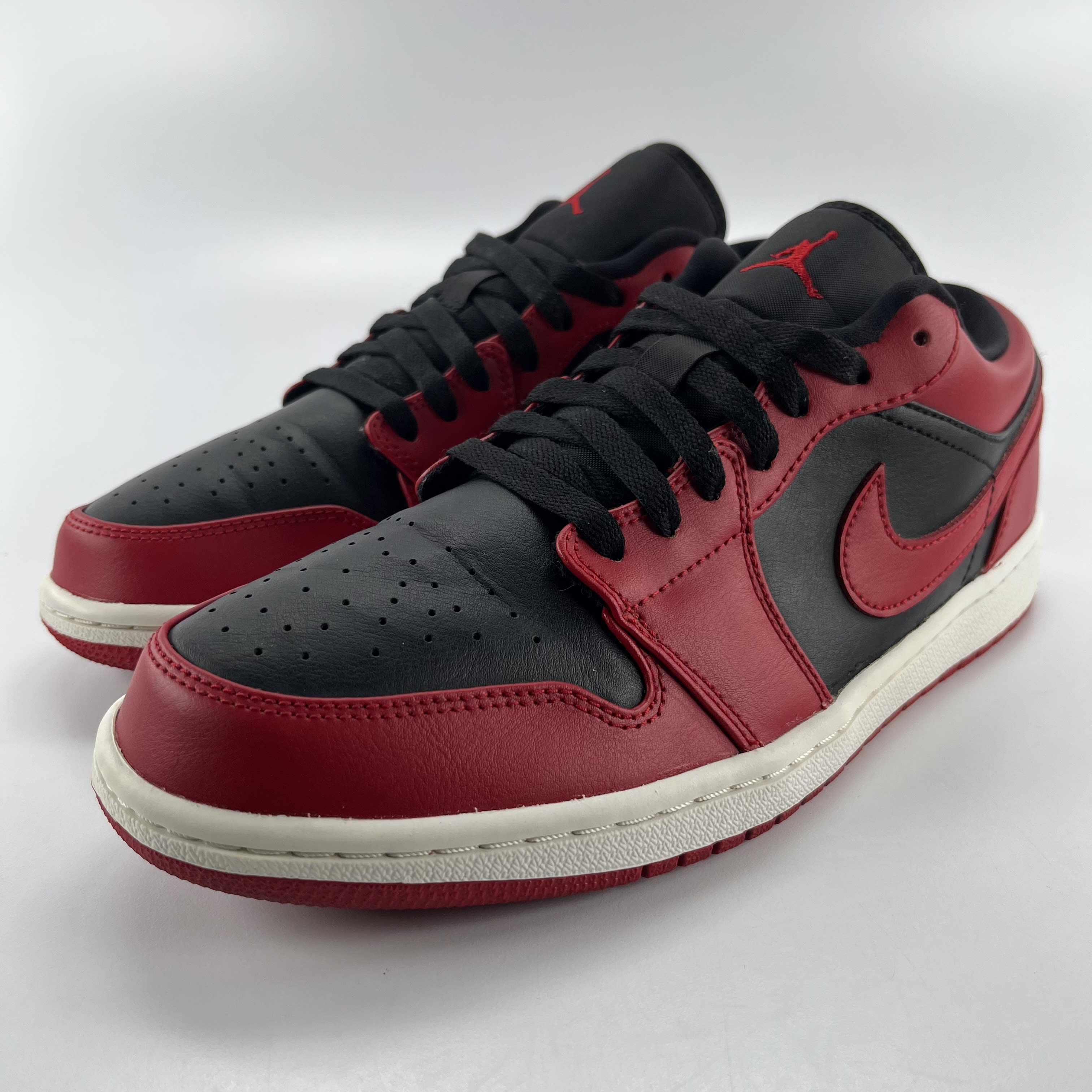 635927 Air Jordan 1 Low 'Reverse Bred'