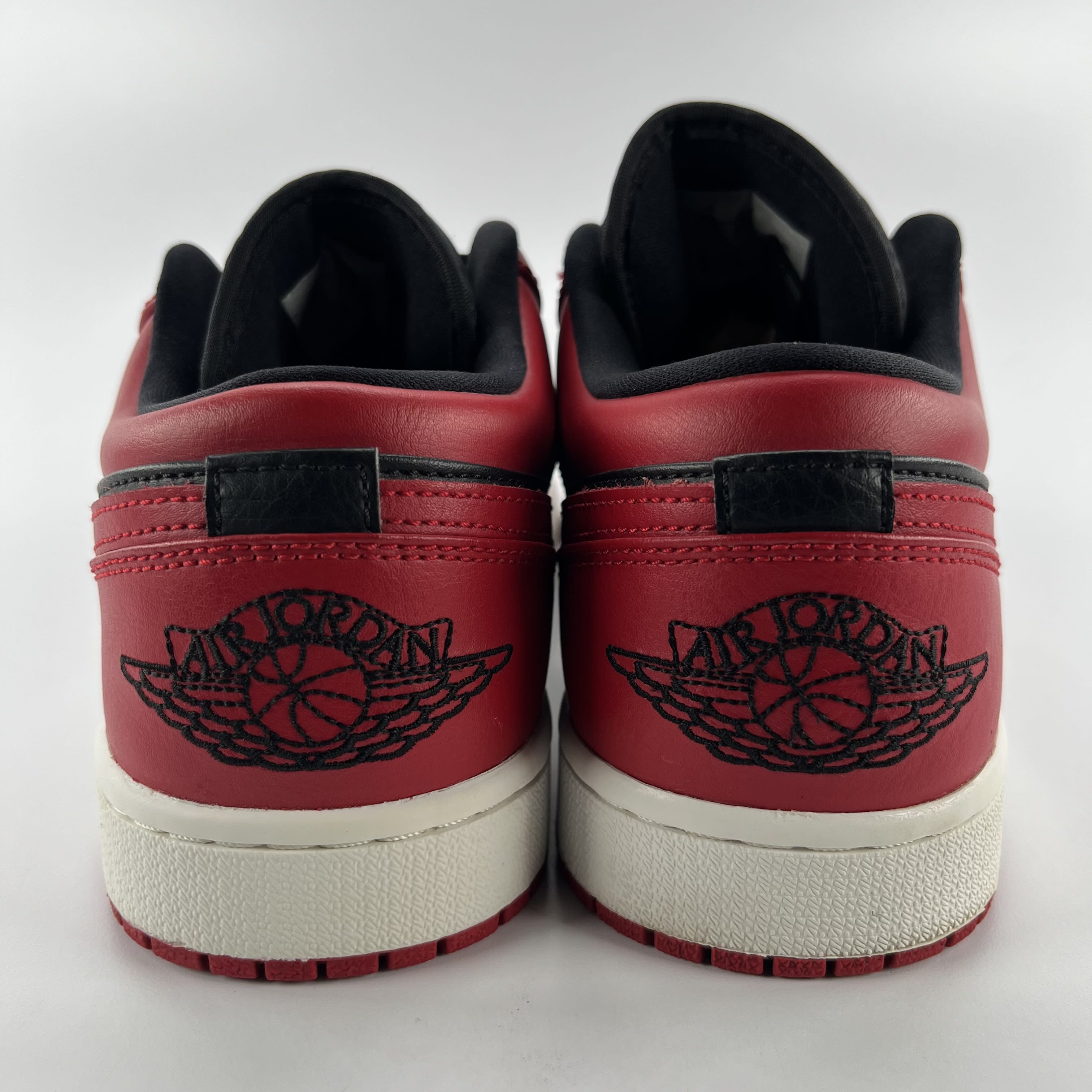 635927 Air Jordan 1 Low 'Reverse Bred'