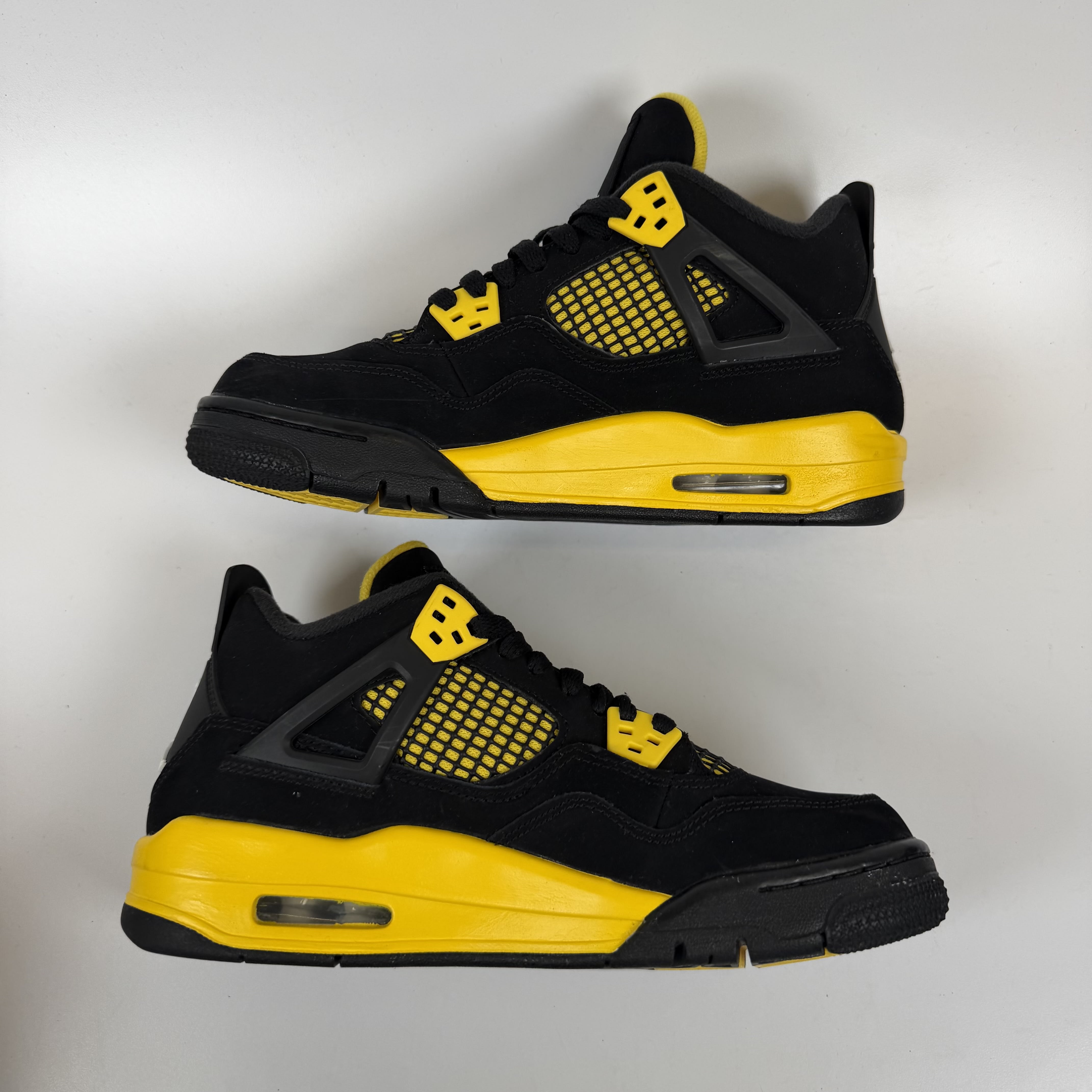 SP11031 Jordan 4 Retro Thunder (2023) (GS)