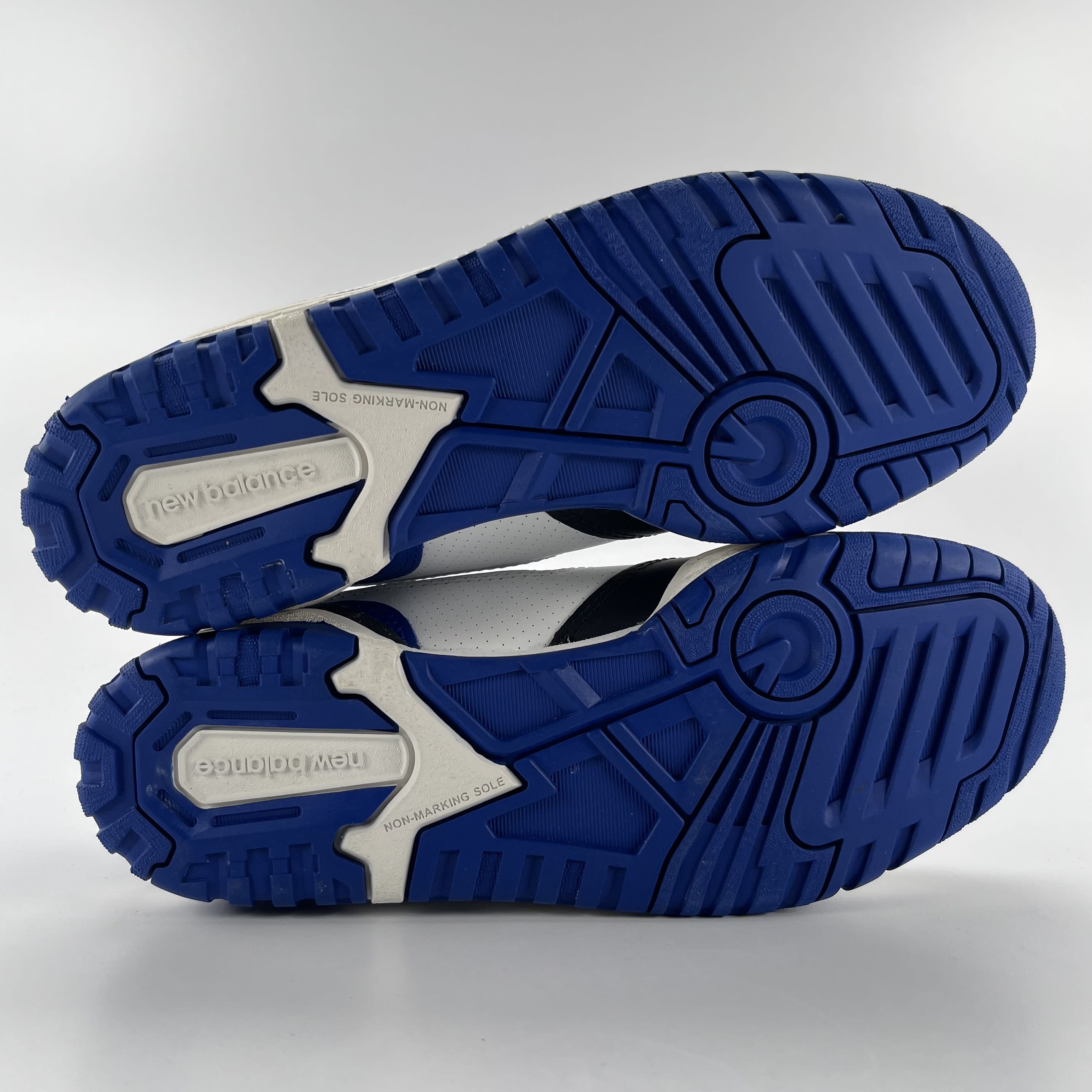 537554 New Balance 550 White Royal Black