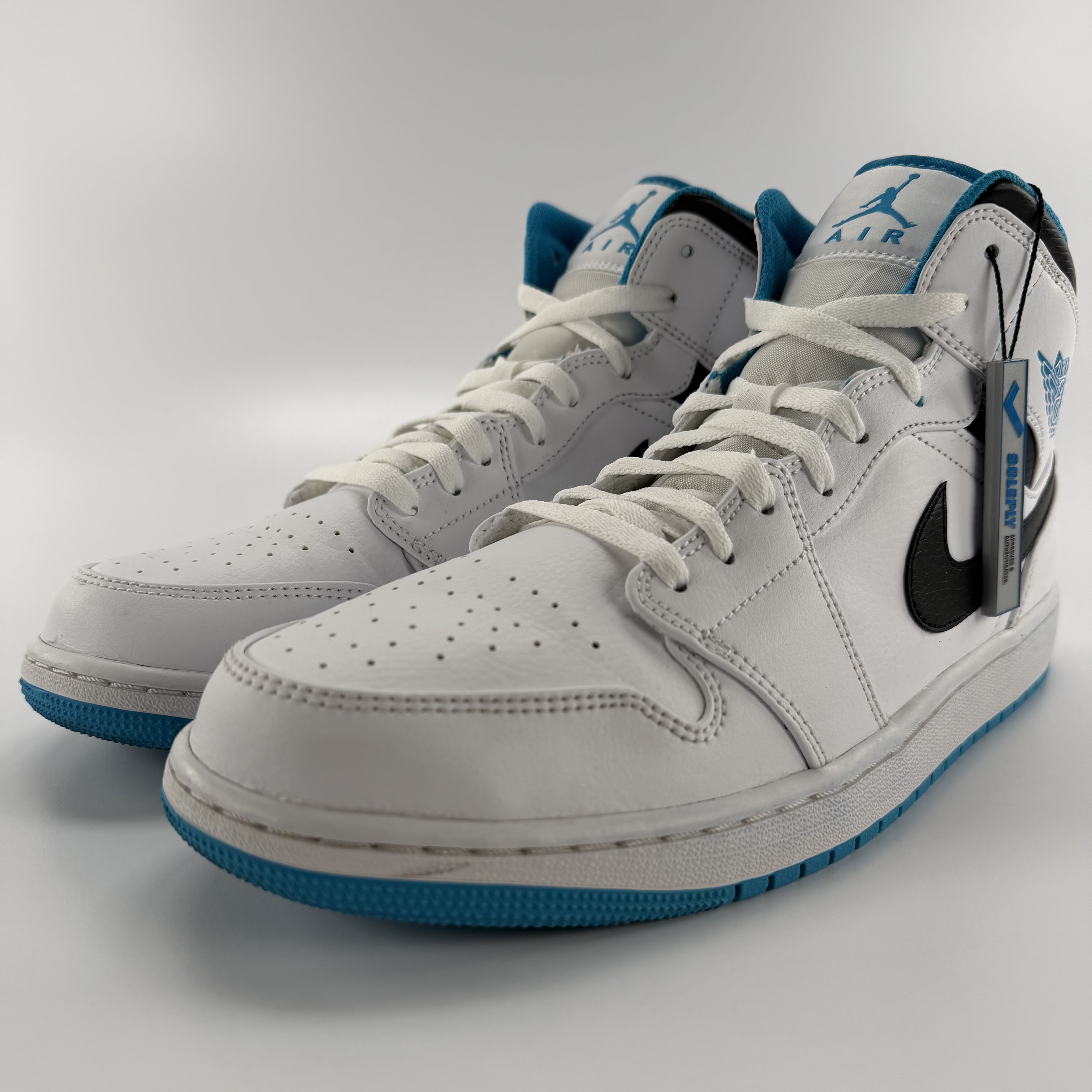 694813 Jordan 1 Mid Laser Blue
