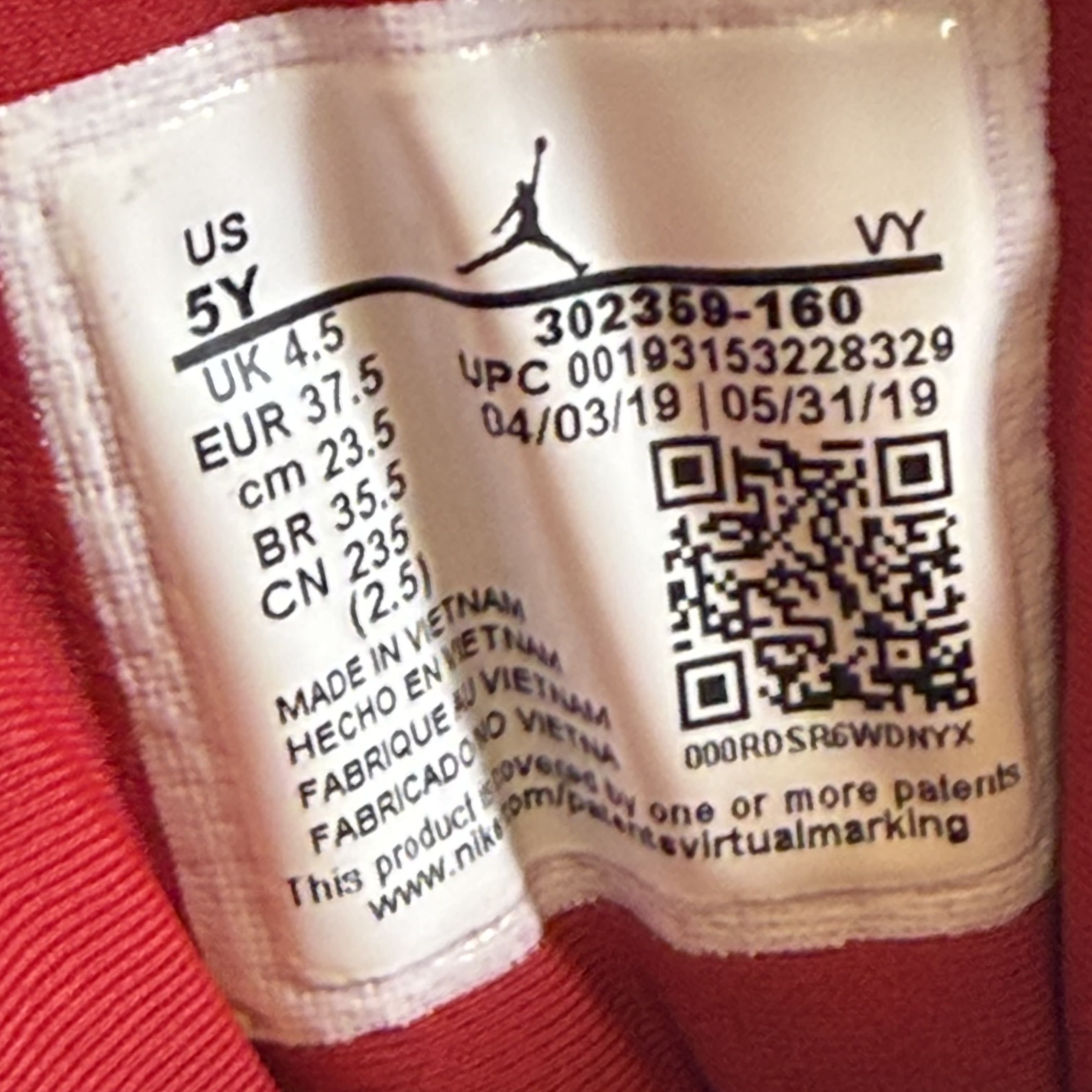 SP7416 Jordan 9 Retro White Gym Red (GS)