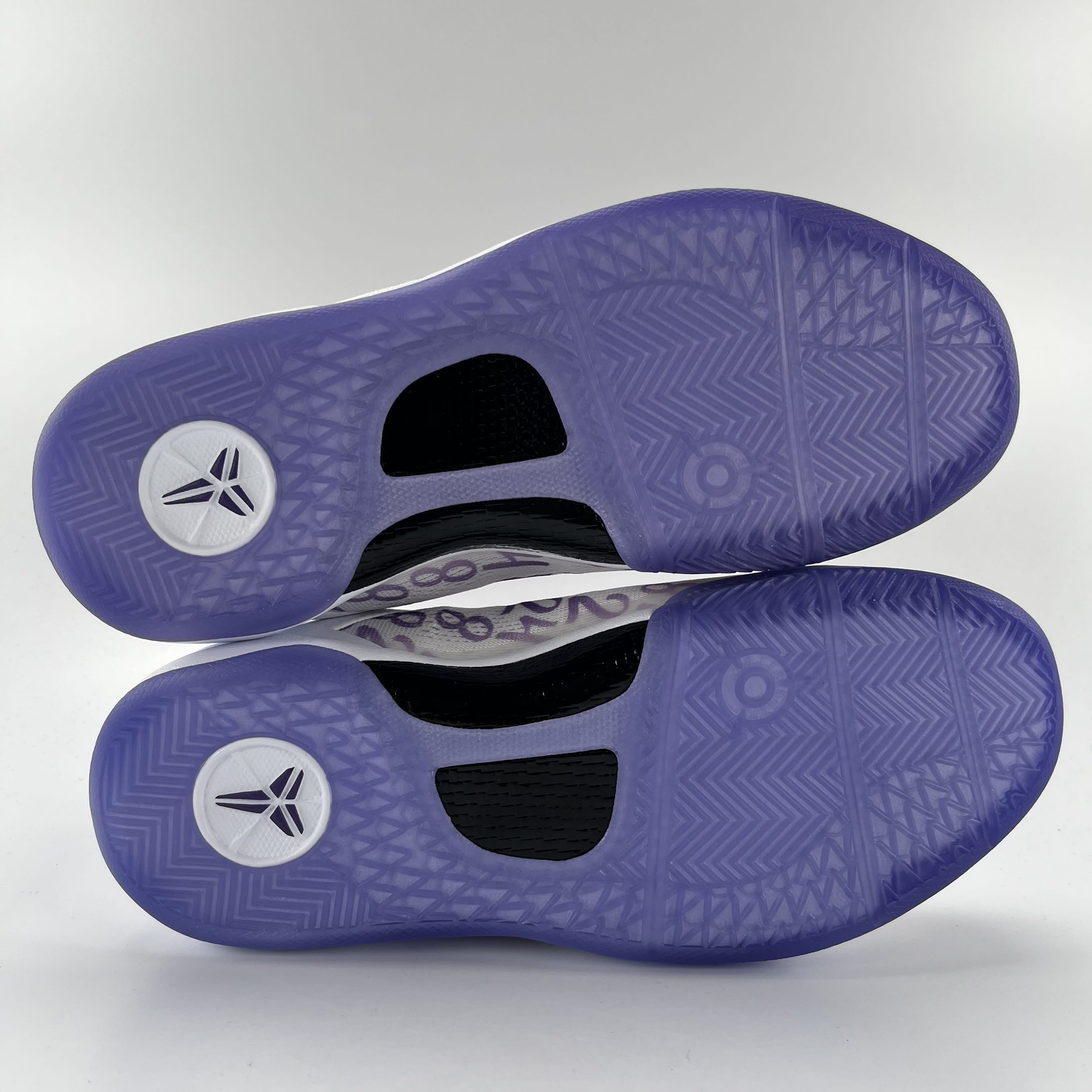 437101 Nike Kobe 8 Protro Court Purple (GS)