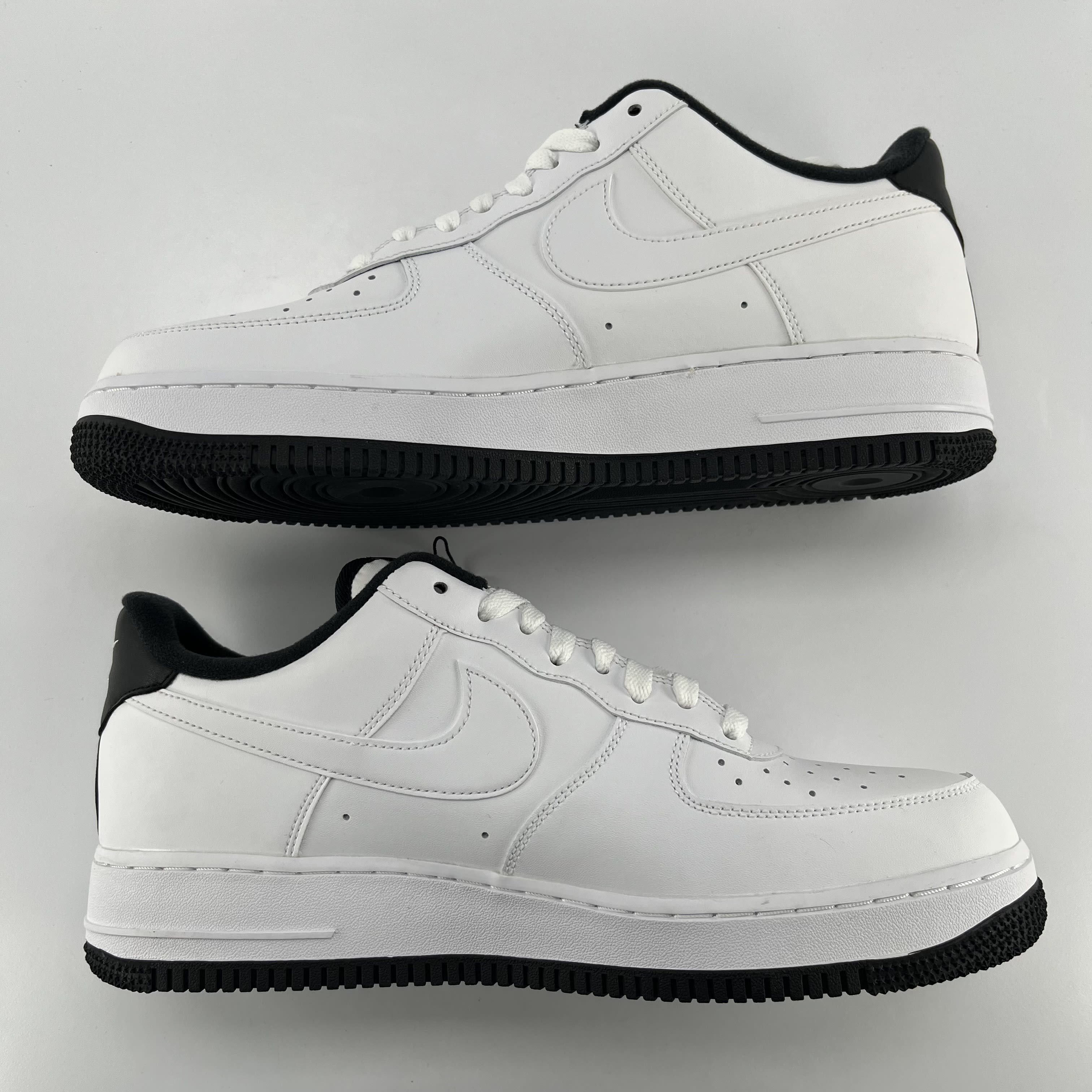 792134 Nike Air Force 1 Low '07 White Black