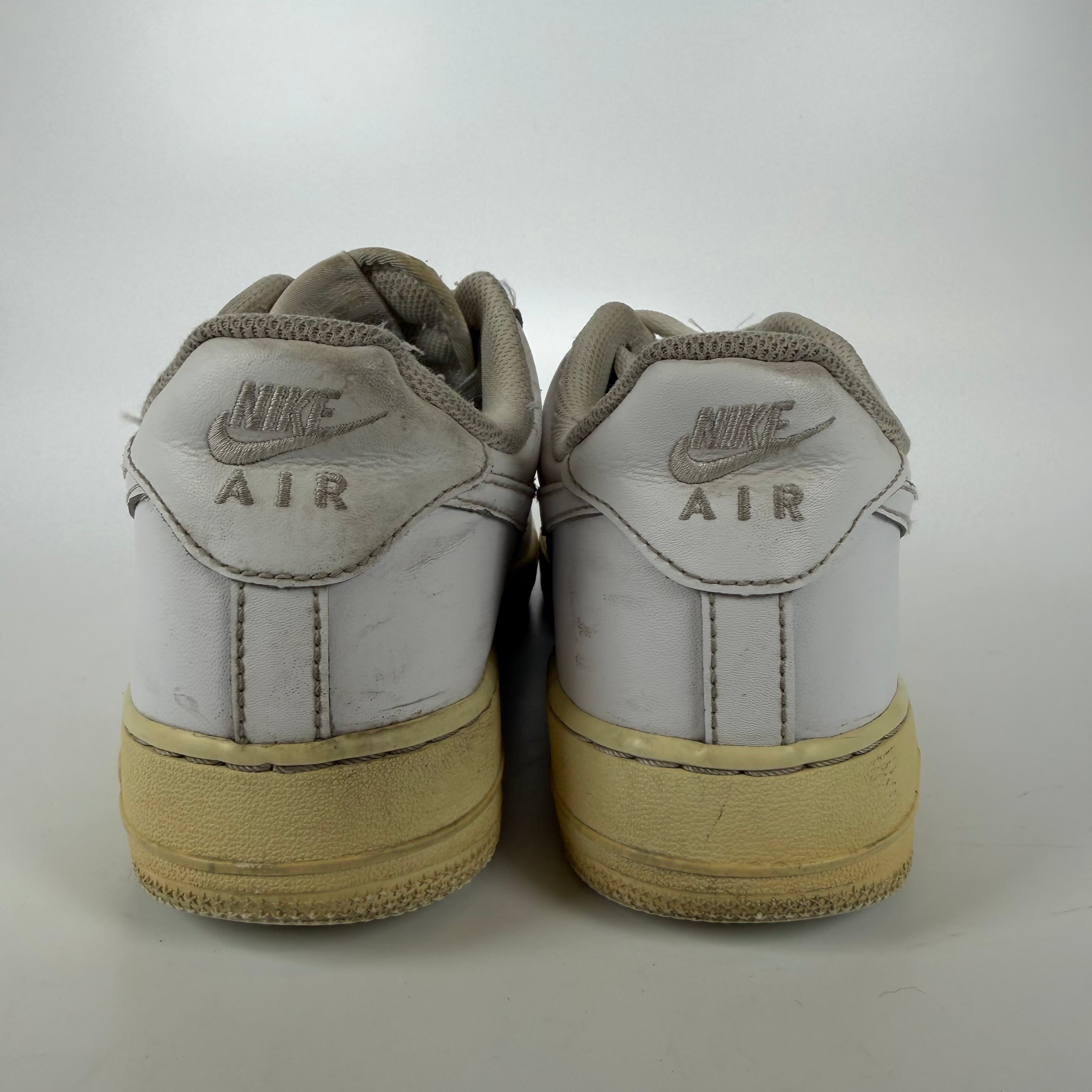 392389 Nike Air Force 1 Low '07 White