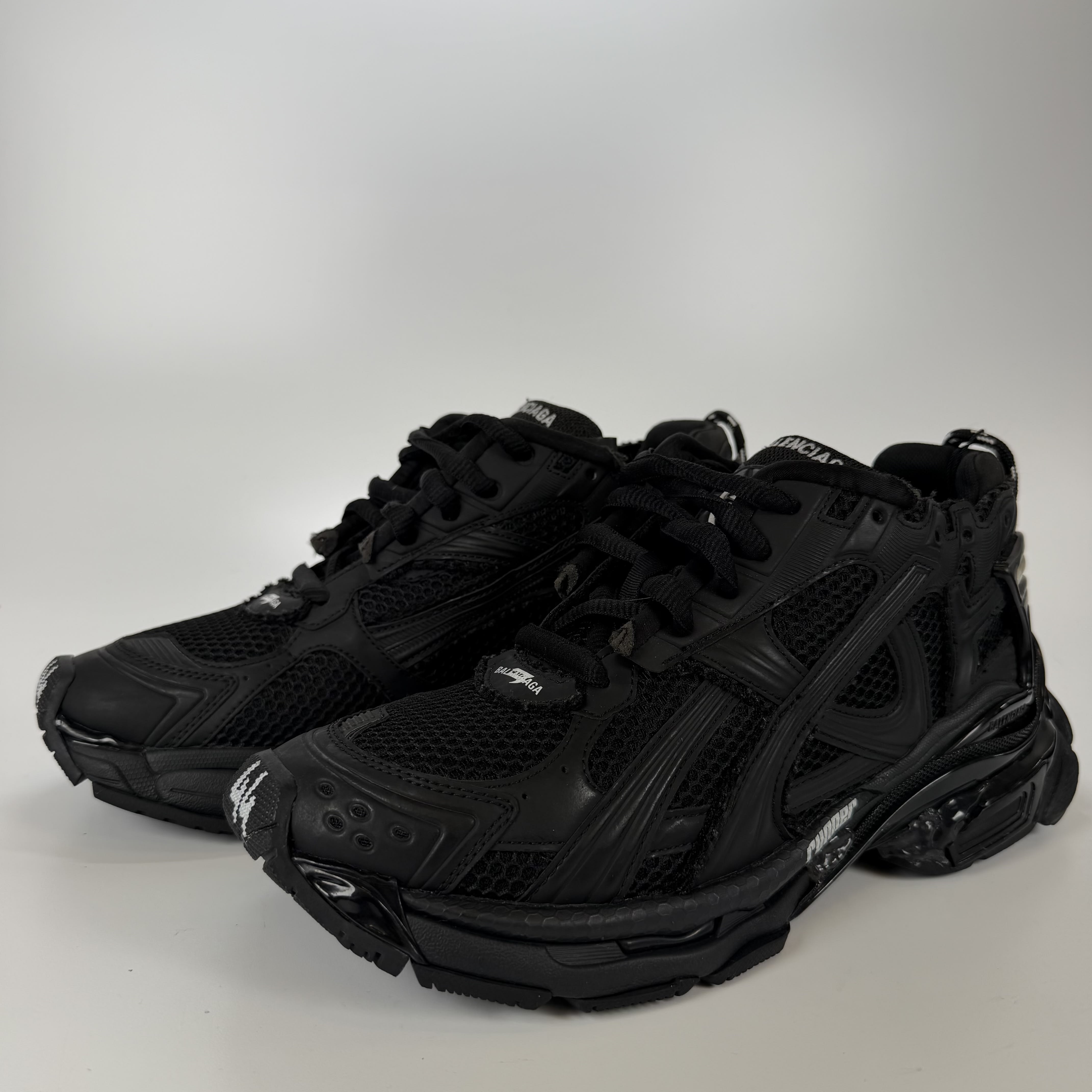 SP5239 Balenciaga Runner Sneaker 'Black'