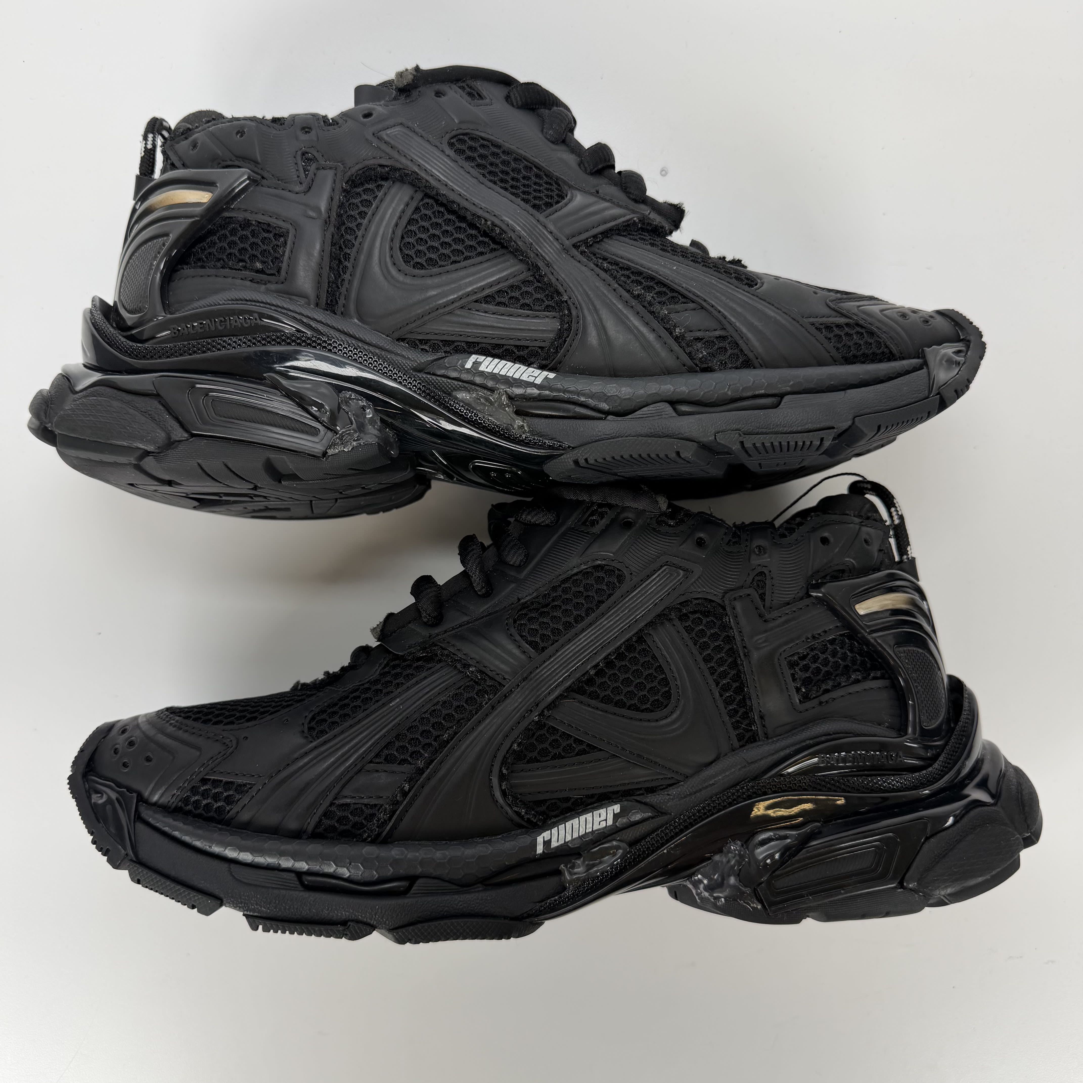 SP5239 Balenciaga Runner Sneaker 'Black'
