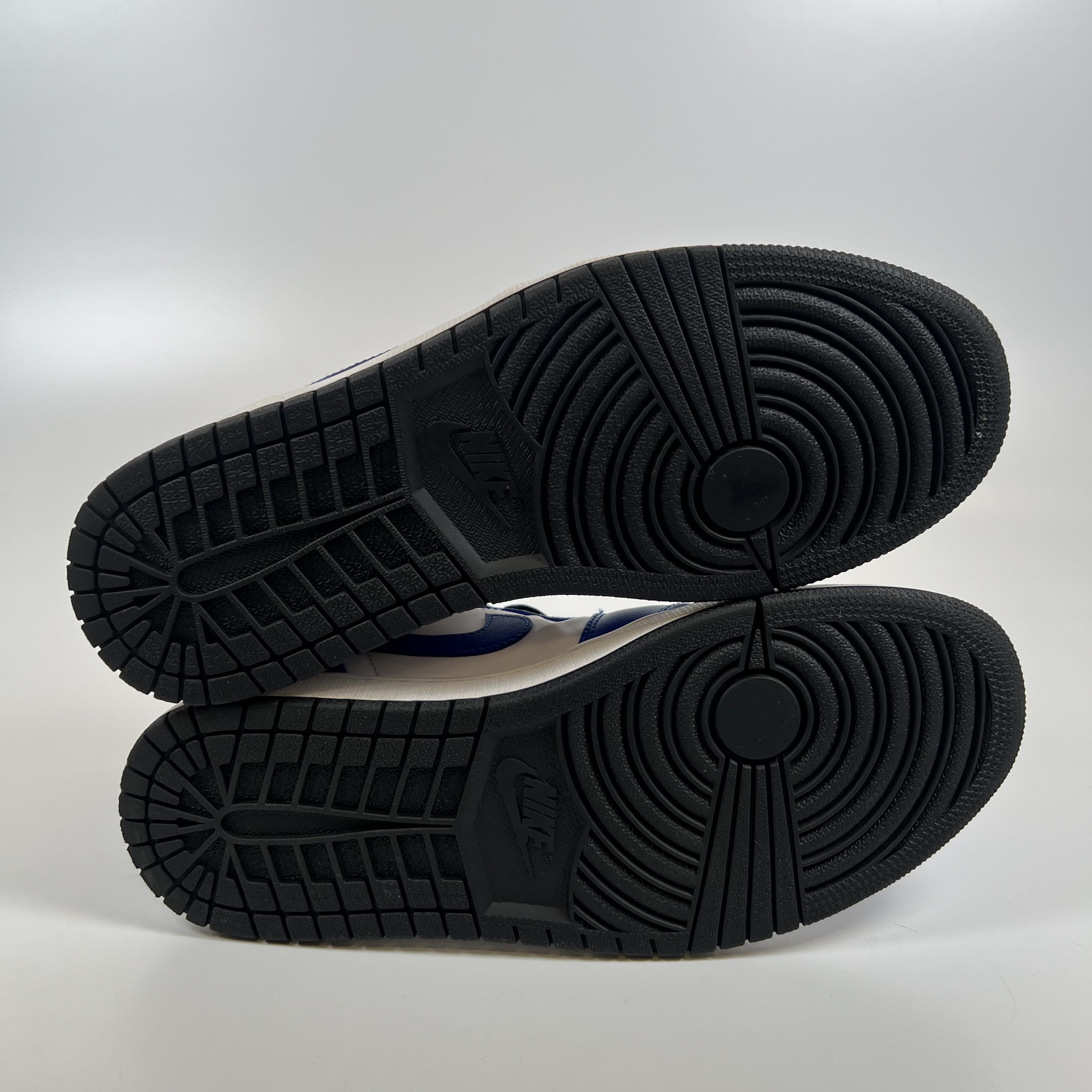 498256 Jordan 1 Low Game Royal