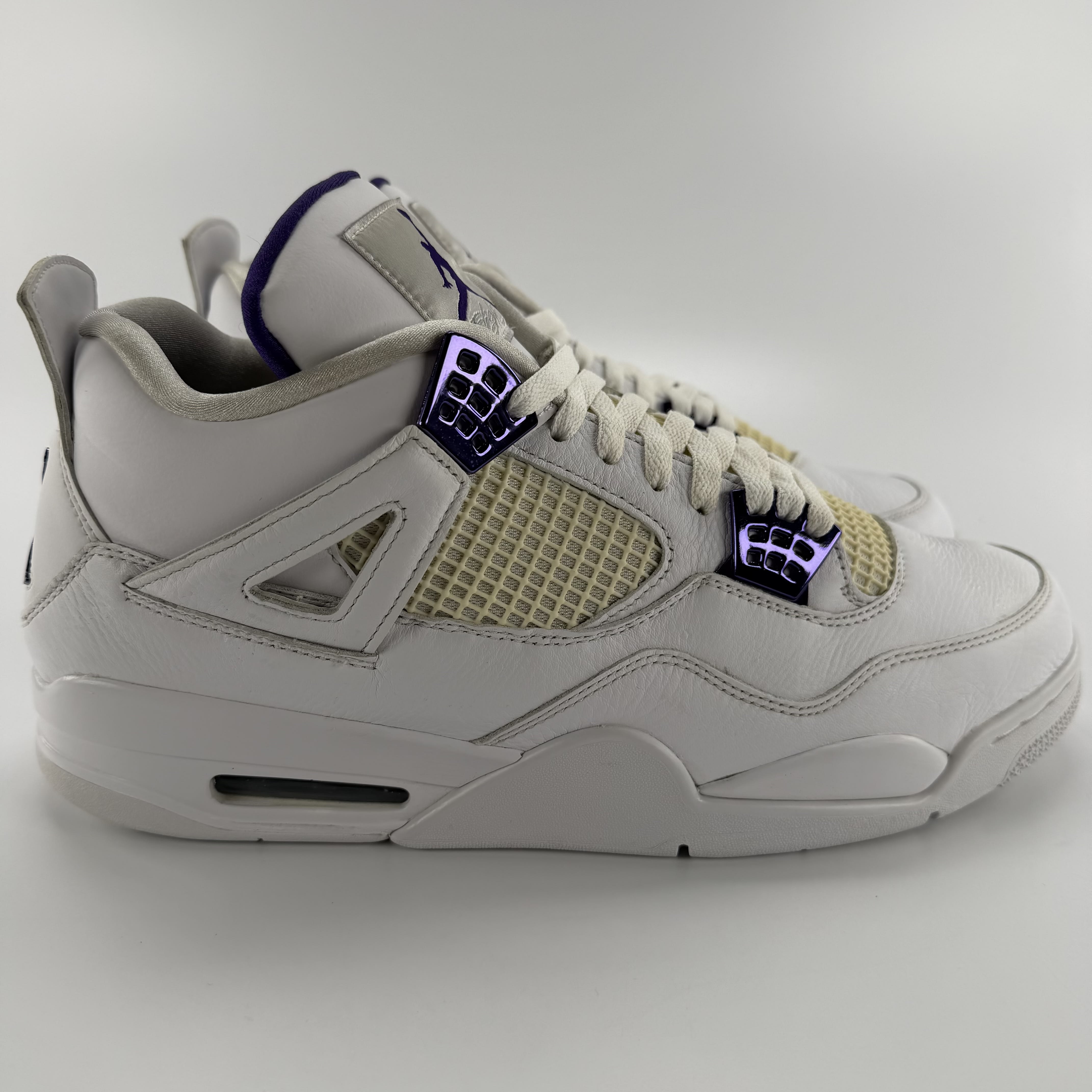518143 Jordan 4 Retro Metallic Purple
