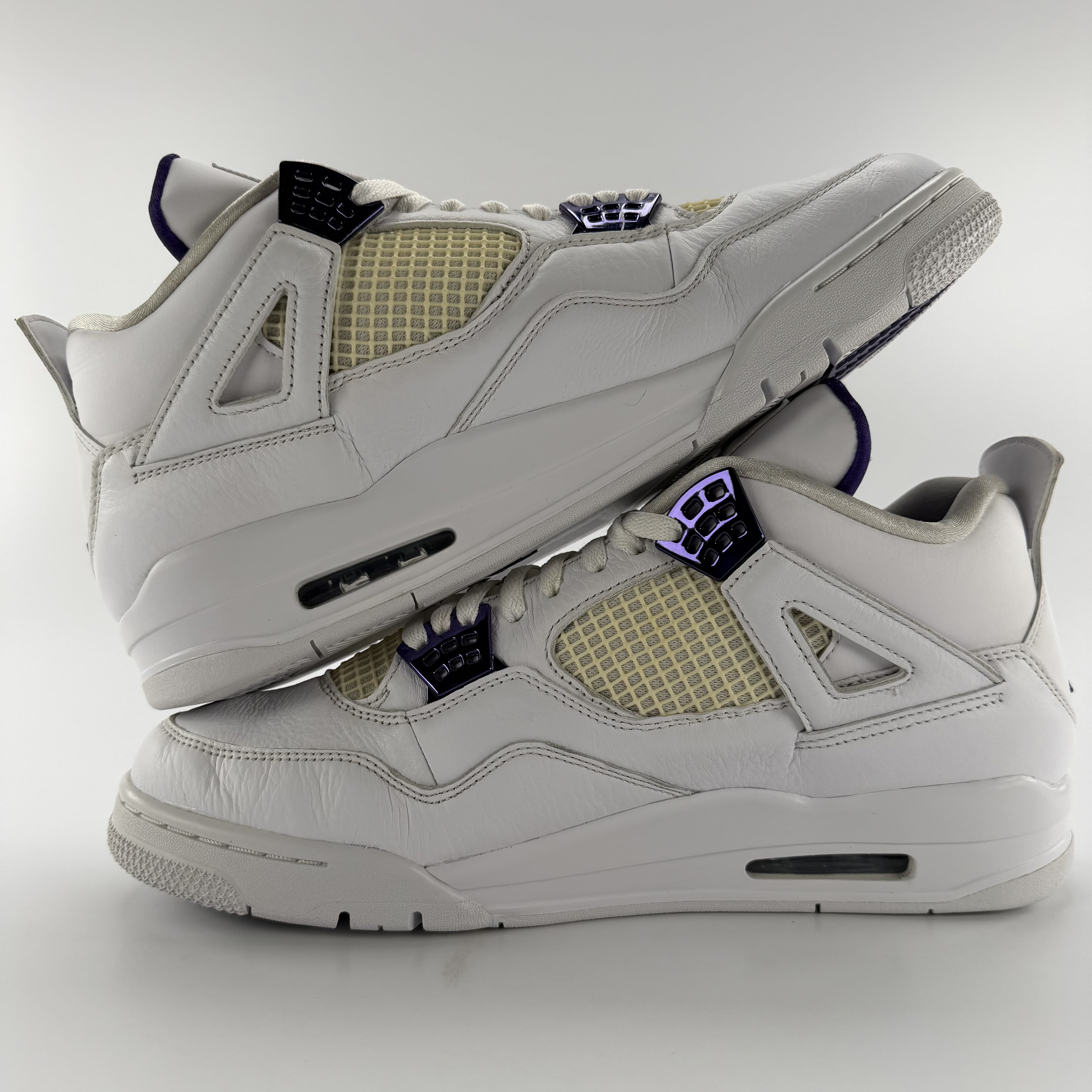 518143 Jordan 4 Retro Metallic Purple