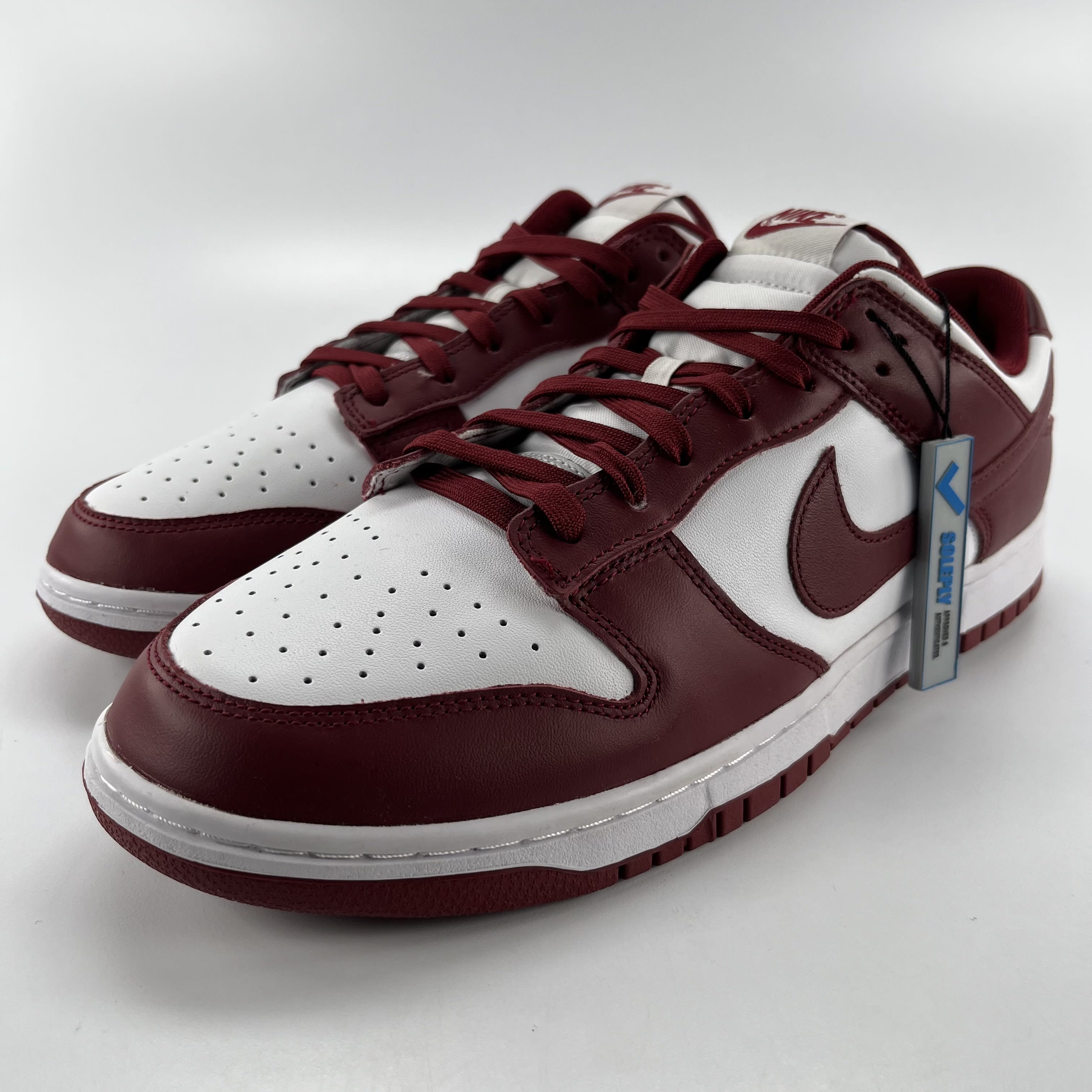 625368 Nike Dunk Low Team Red