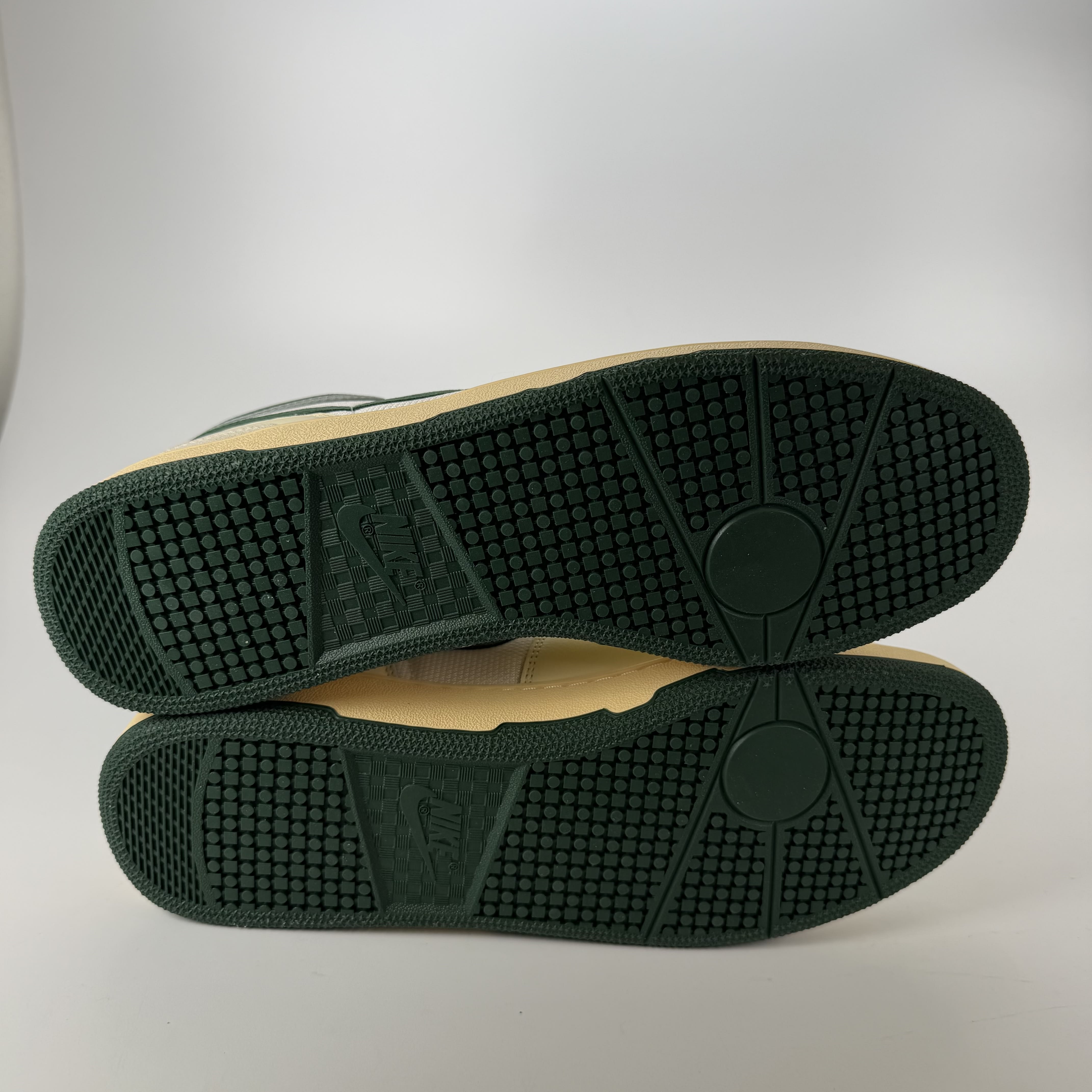 SP5681 Nike Mac Attack QS SP Sail Fir