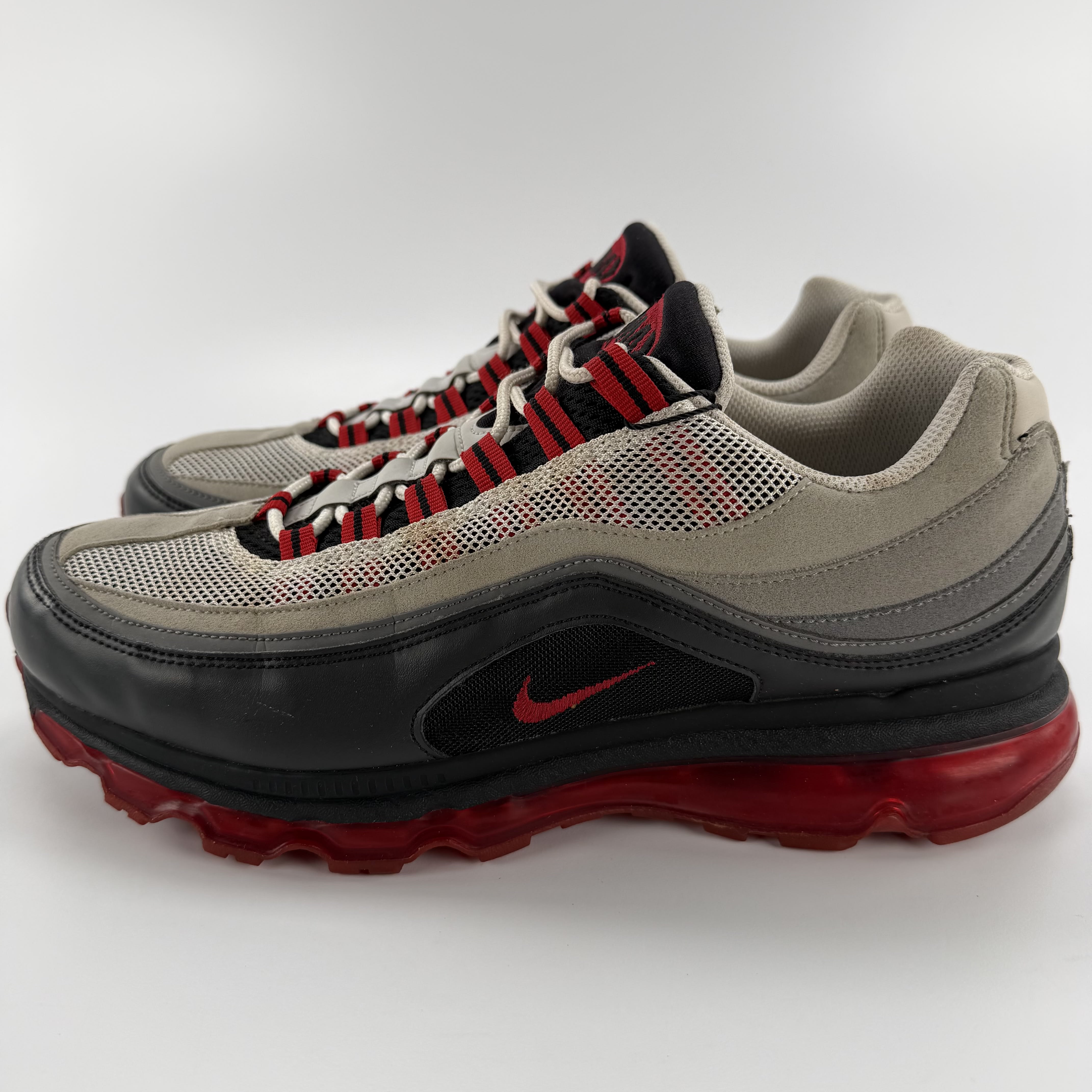 820685 Nike Air Max 24-7 'Black Grey Red'