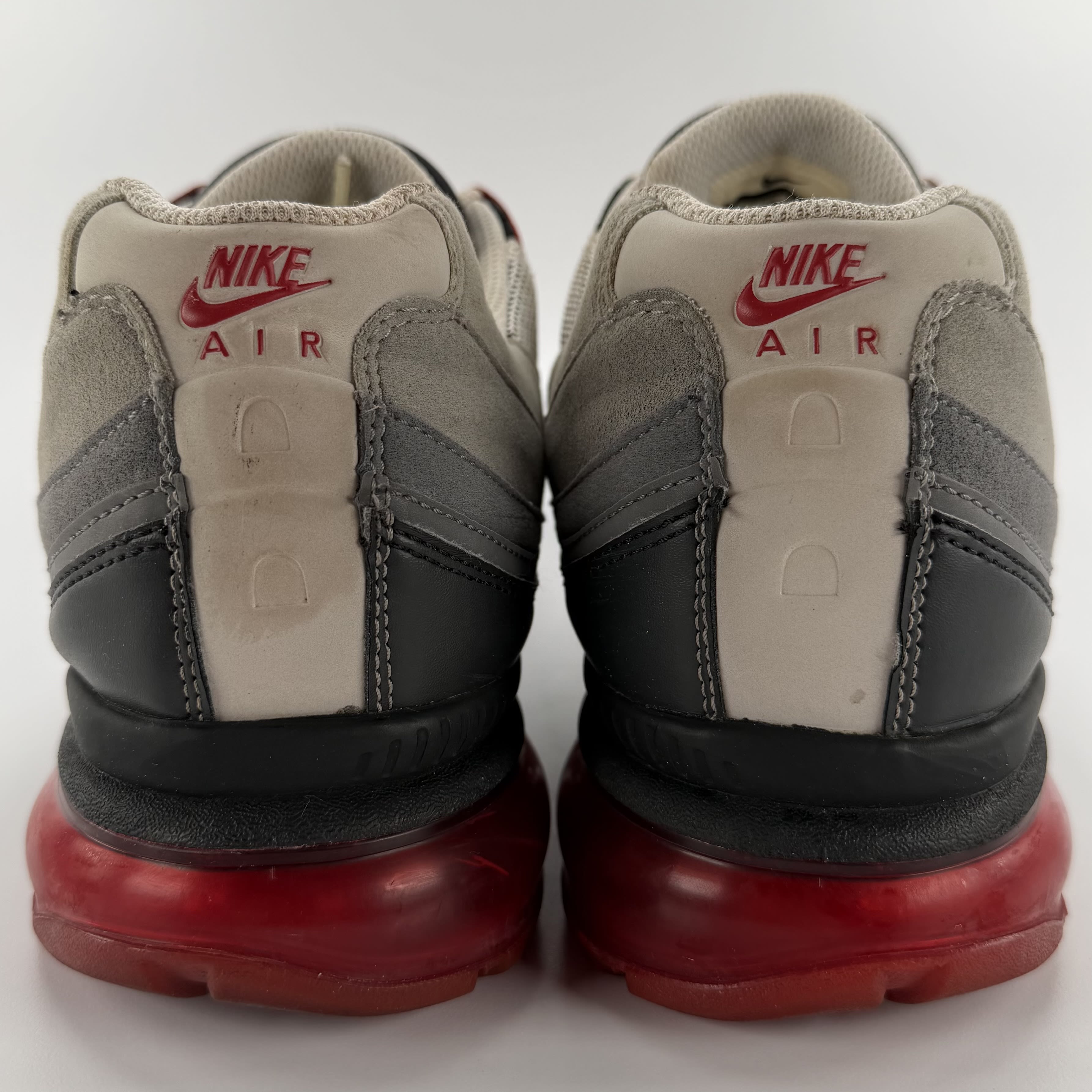 820685 Nike Air Max 24-7 'Black Grey Red'