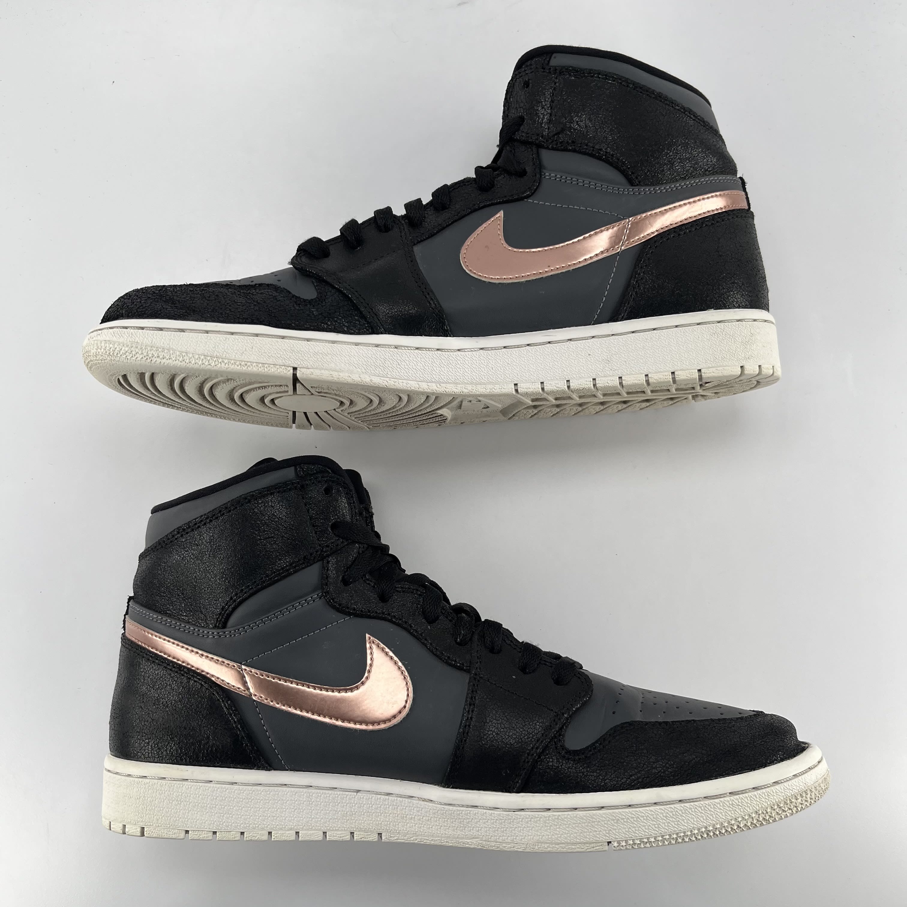 785464 Air Jordan 1 Retro High 'Bronze Medal'