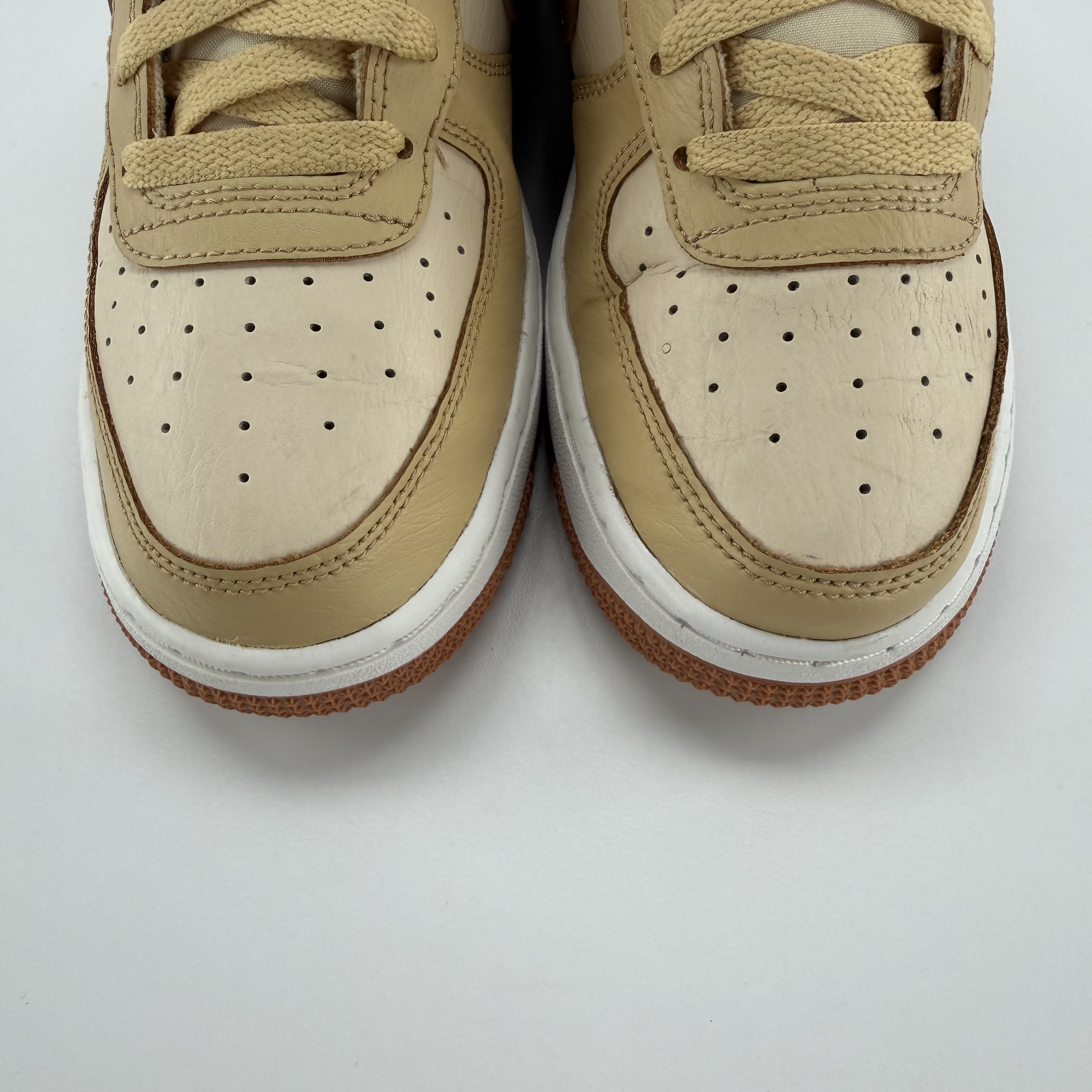 699098 Nike Air Force 1 Low '07 LV8 Pearl White Sesame