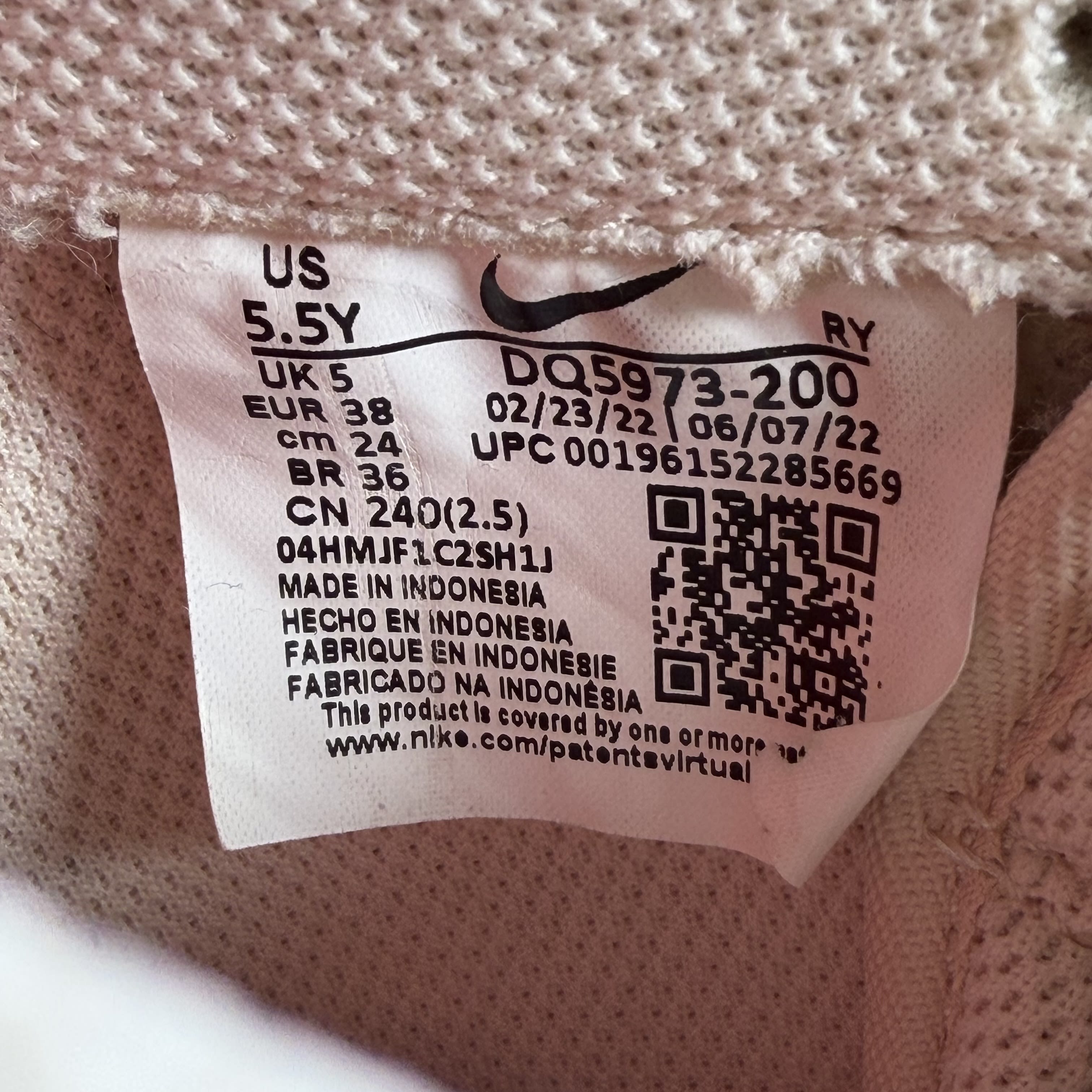699098 Nike Air Force 1 Low '07 LV8 Pearl White Sesame