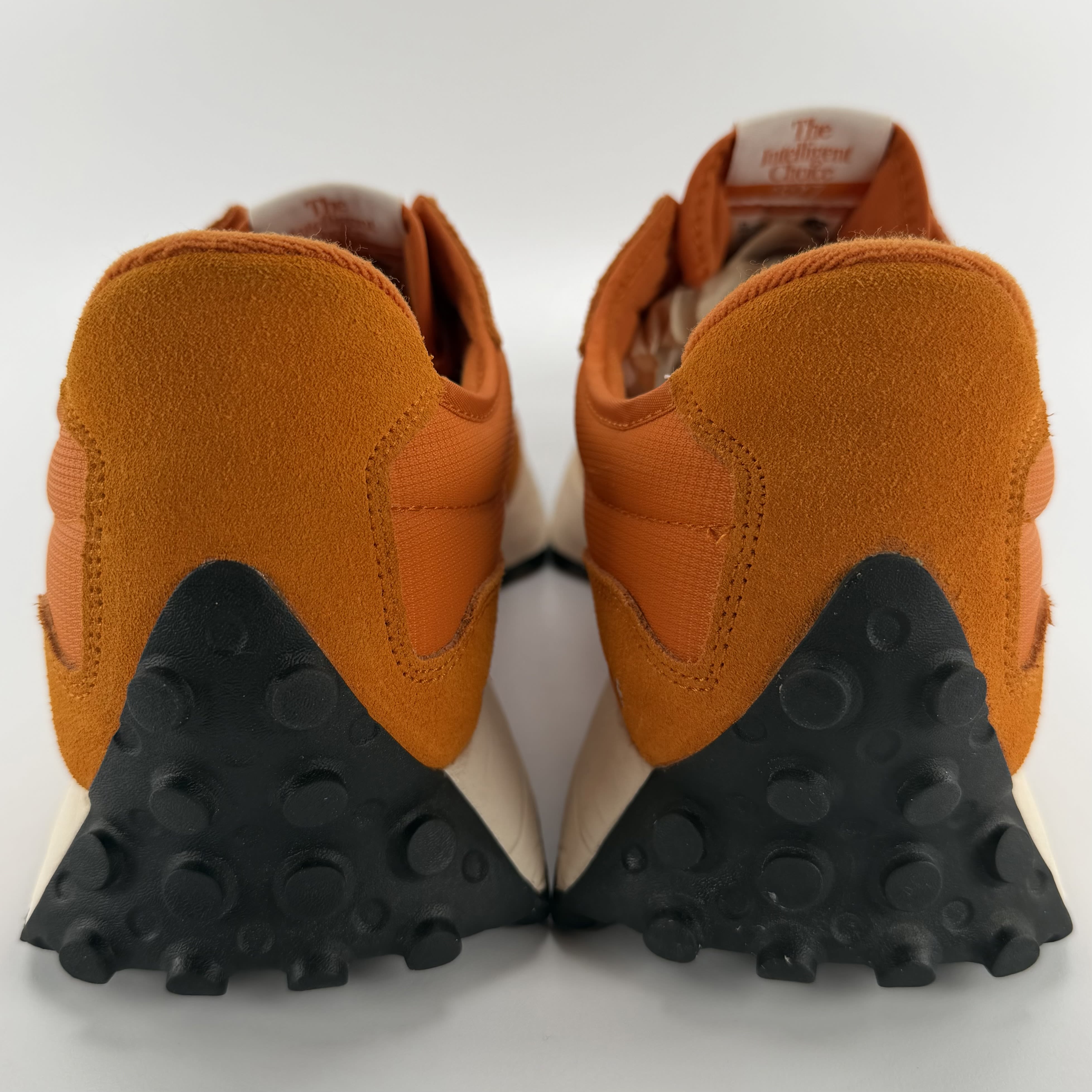 811604 New Balance 327 'Vintage Orange'