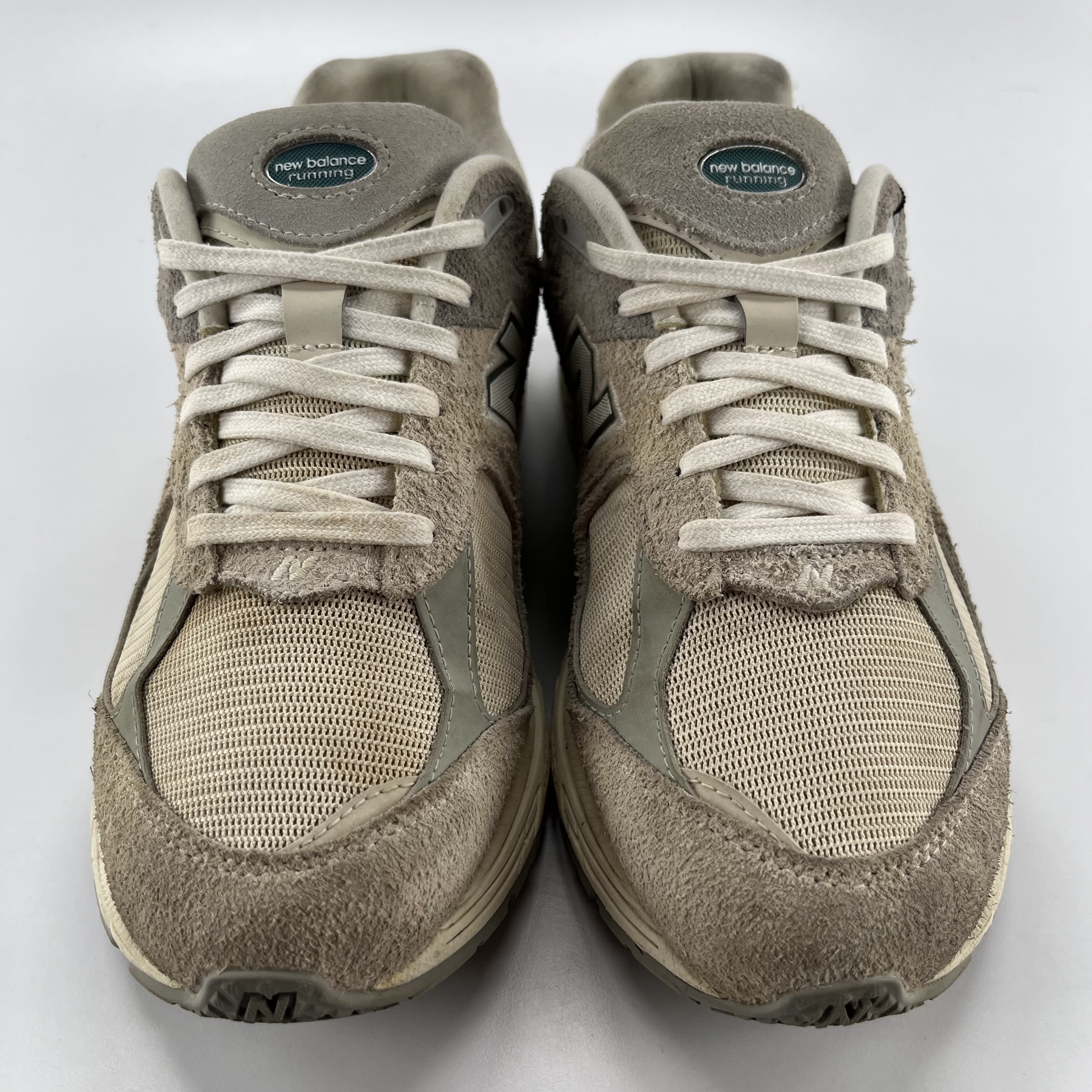 786747 New Balance 2002R Linen
