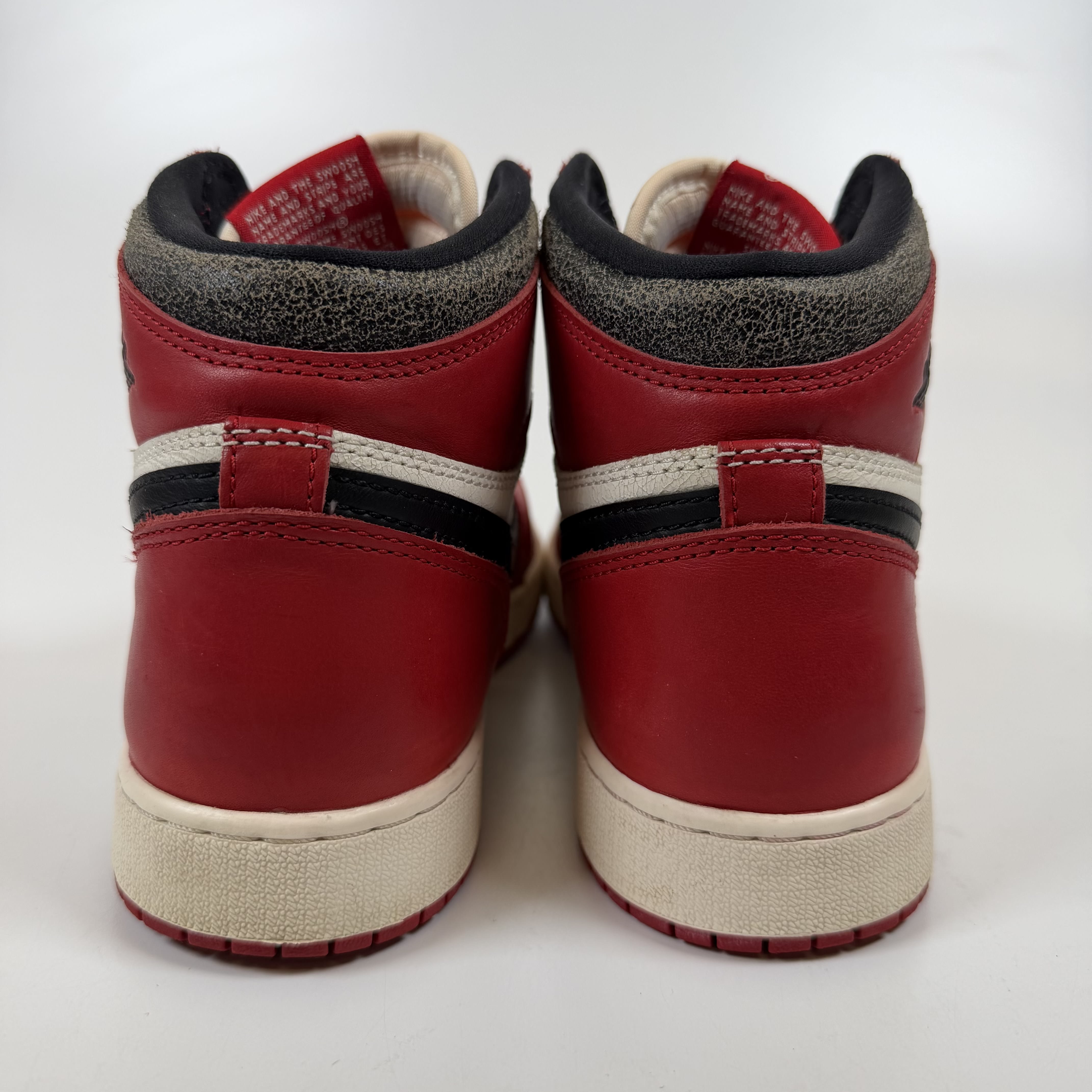 647801 Air Jordan 1 Retro High OG GS 'Chicago Lost & Found'