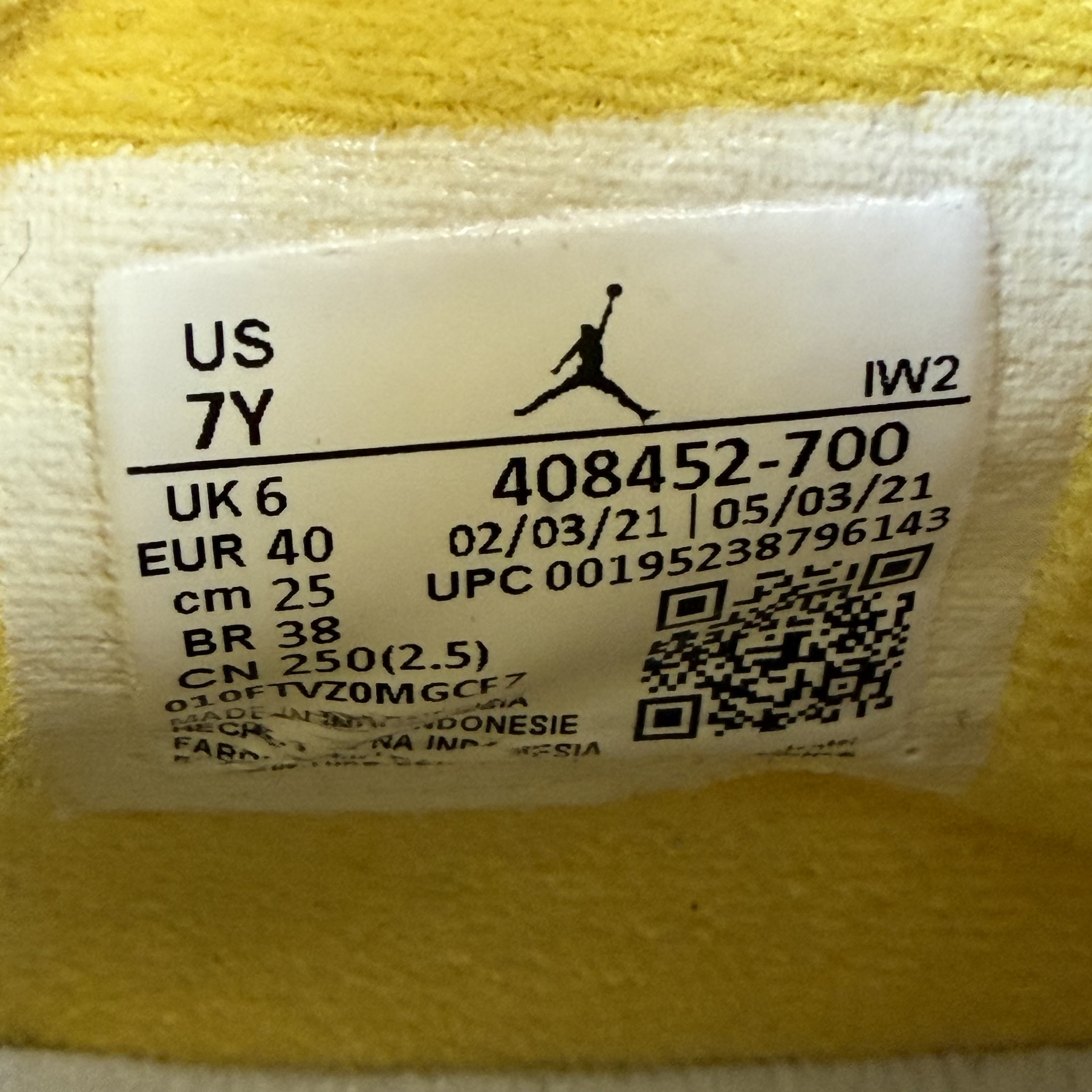 460187 Jordan 4 Retro Lightning (2021) (GS)
